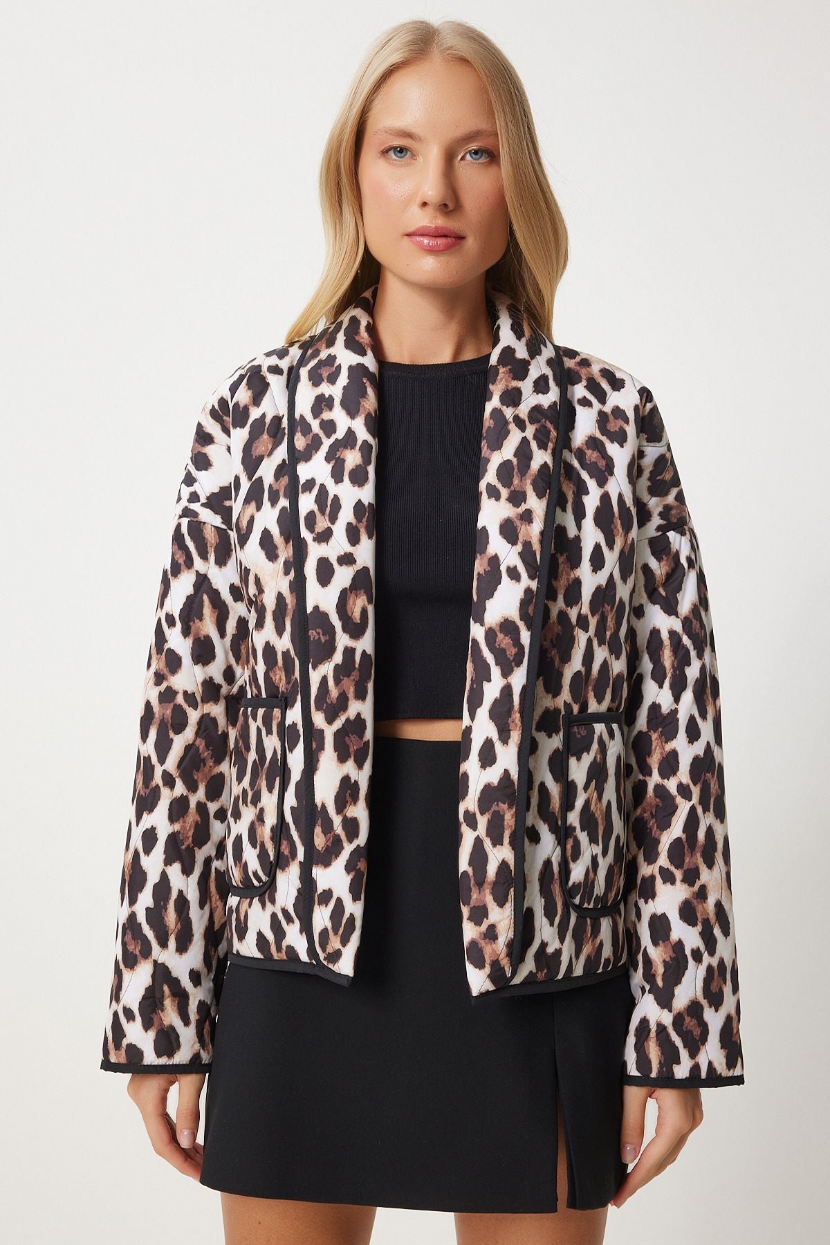 Female Beige Black Leopard Patterned Pocket Kapitone Mont NT00433