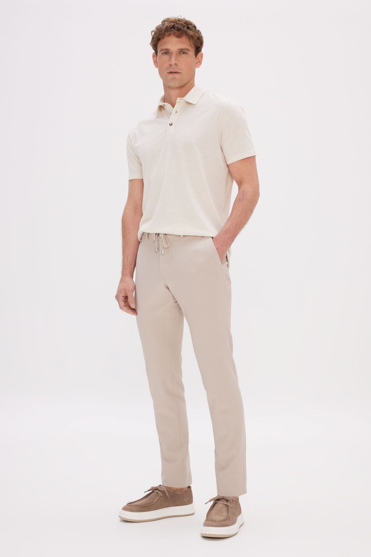 Men's Beige Slim Fit Narrow Cutting Waist Tied Side Pocket Wafer Patterned Pants