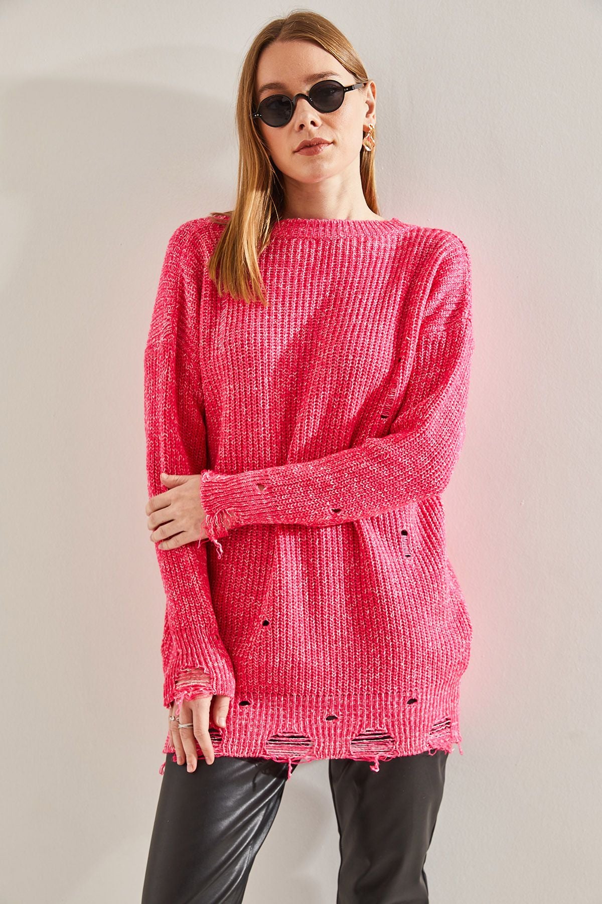 Woman Muline Oversize torn detailed knitwear sweater