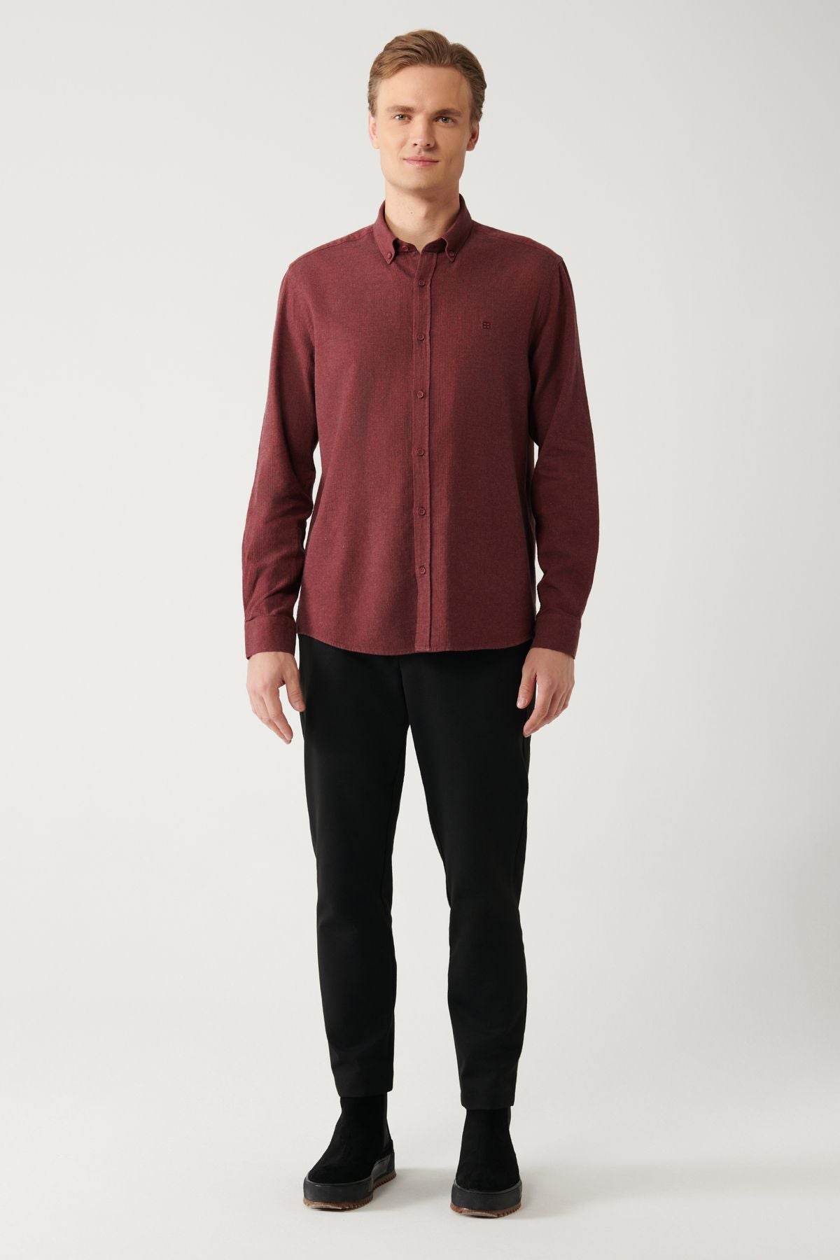 Men's burgundy button collar 100 %cotton shirt B002033