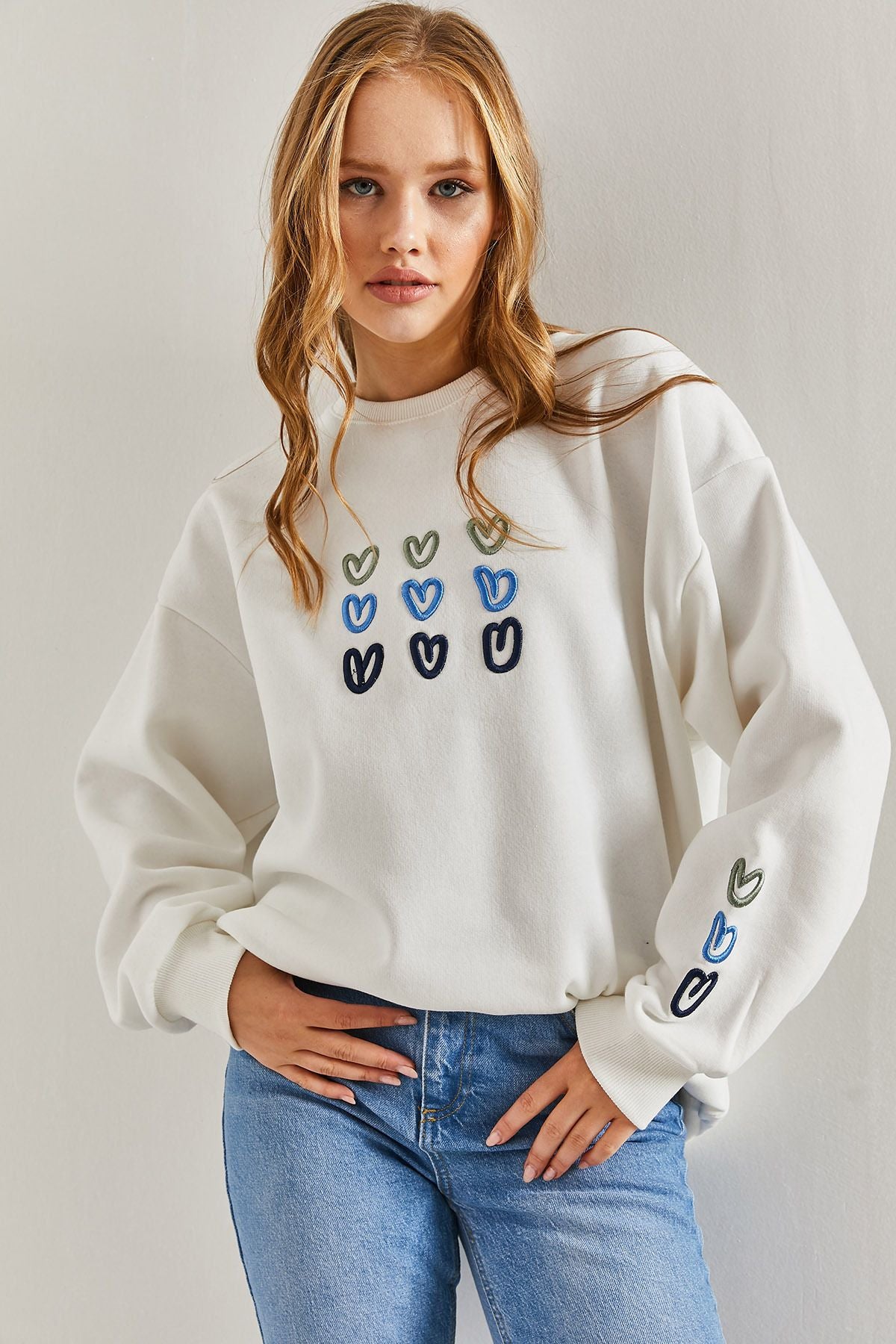 WOMEN'S THREE YEAR -SHARDON HEART PRINTED SWEATSHİRT