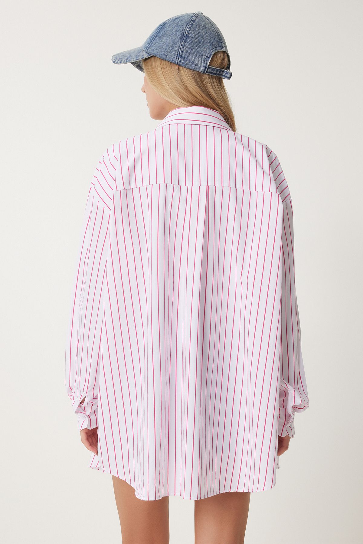 Woman White Pink Striped Oversize Long Weaving Shirt BP00168