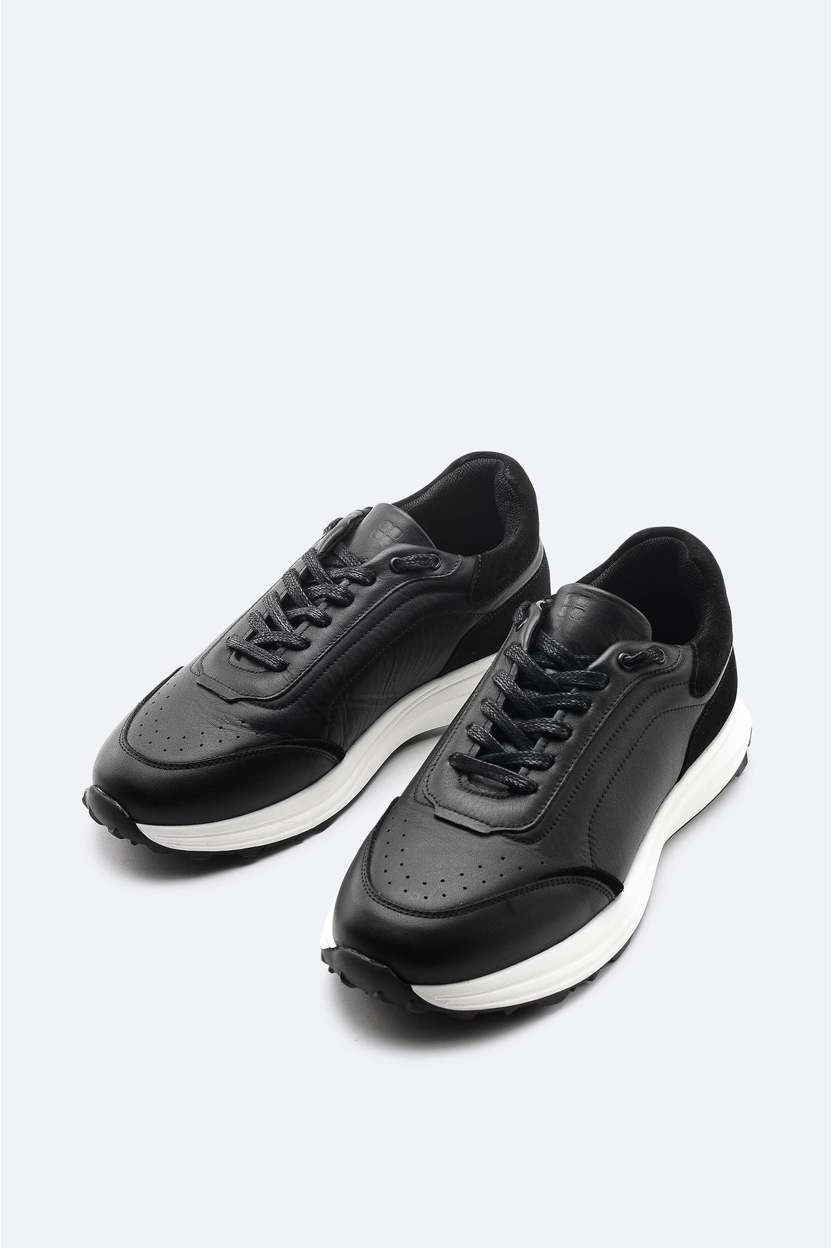 Men's black 100 %leather flexible floor casual shoes B008010