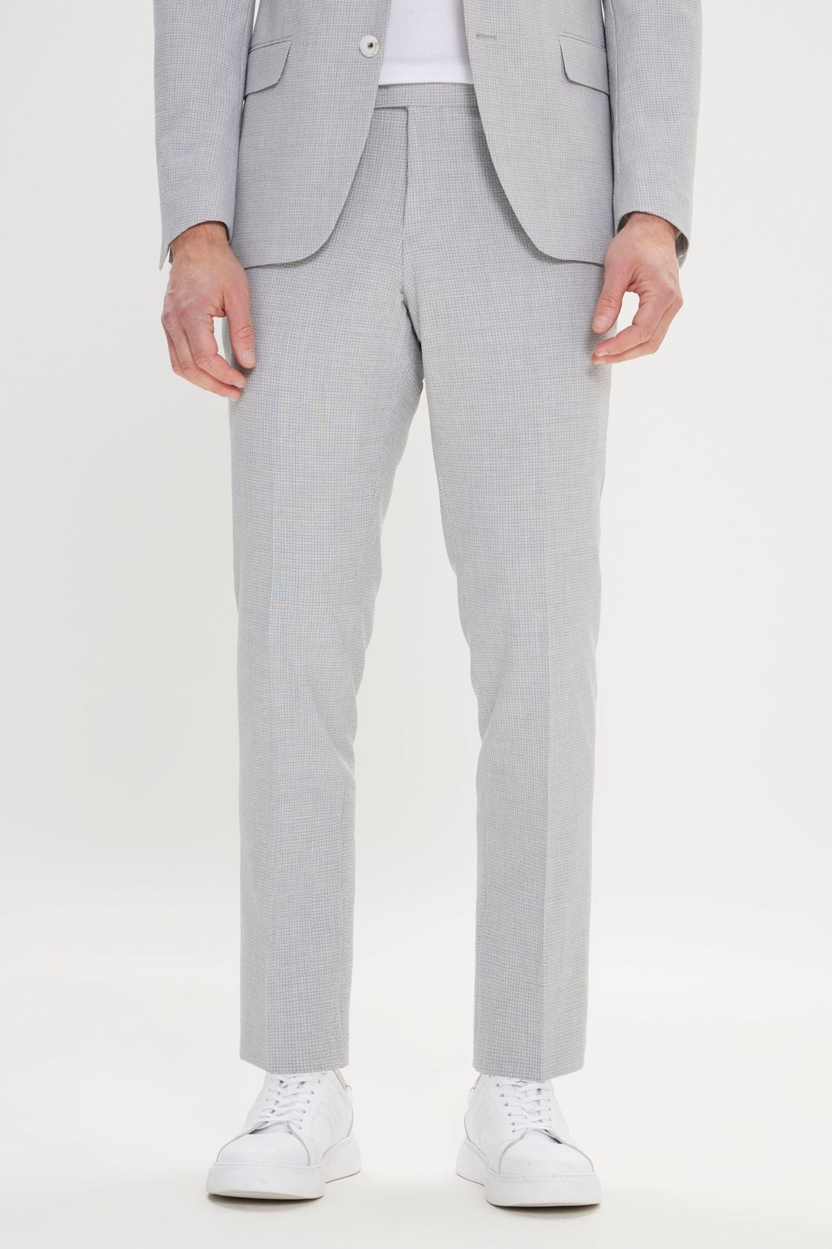 Men's light gray slim fit narrow cutting mono collar wafer patterned suit suits