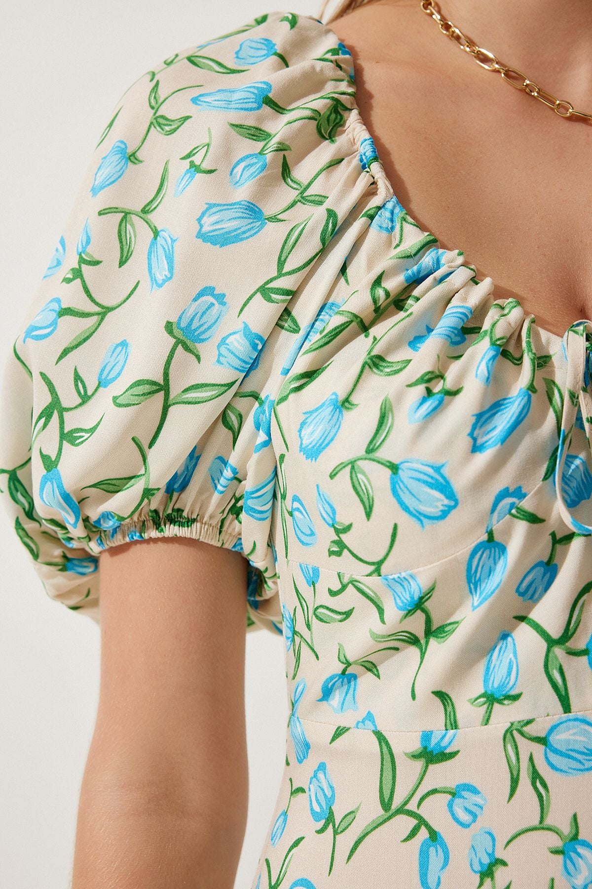 Female Beige Blue Patterned Balloon Sleeve Summer Viscose Dress FN03177