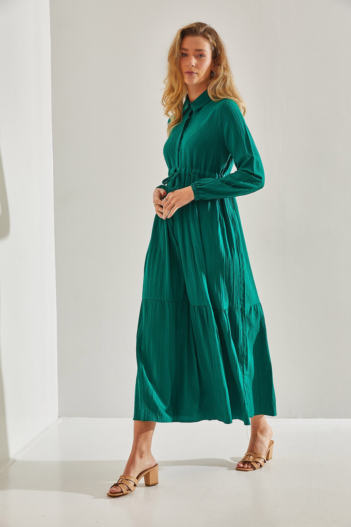 Modest Women's Gathered Waist Buttoned Collar Long Hijab Flared Dress 60181034