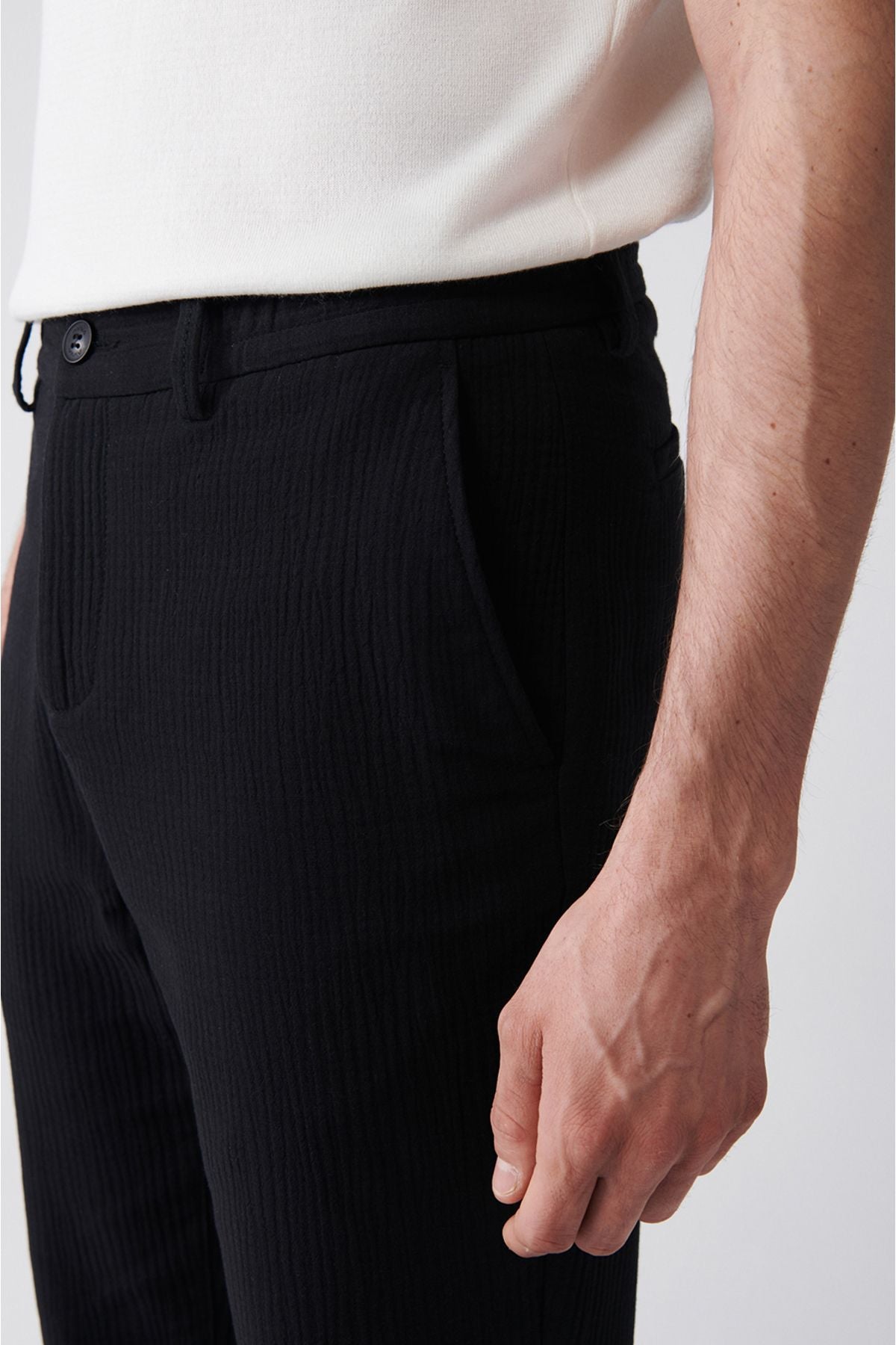 Men's Black Waist Waist Lacked Trousers A31y3209