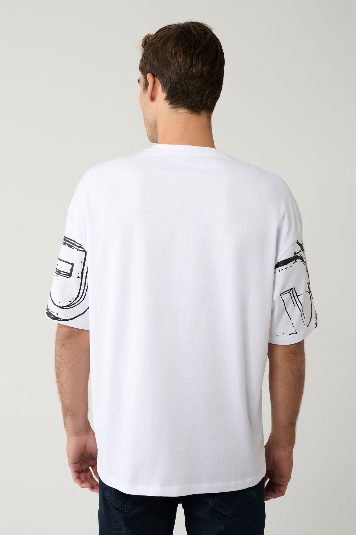 Men's White 100 %Cotton Bicycle Collar Printed Cotton T-Shirt A41y1377