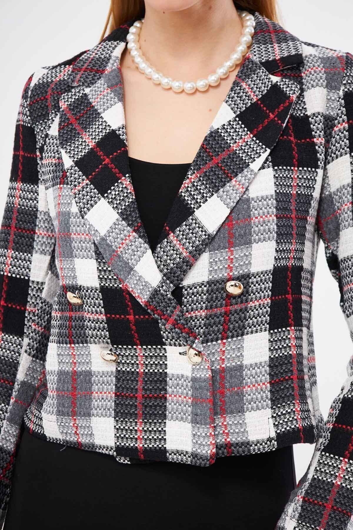 Woman Red-Black Cruve Yaka Tüvit Crop Jacket ARM-24K001014