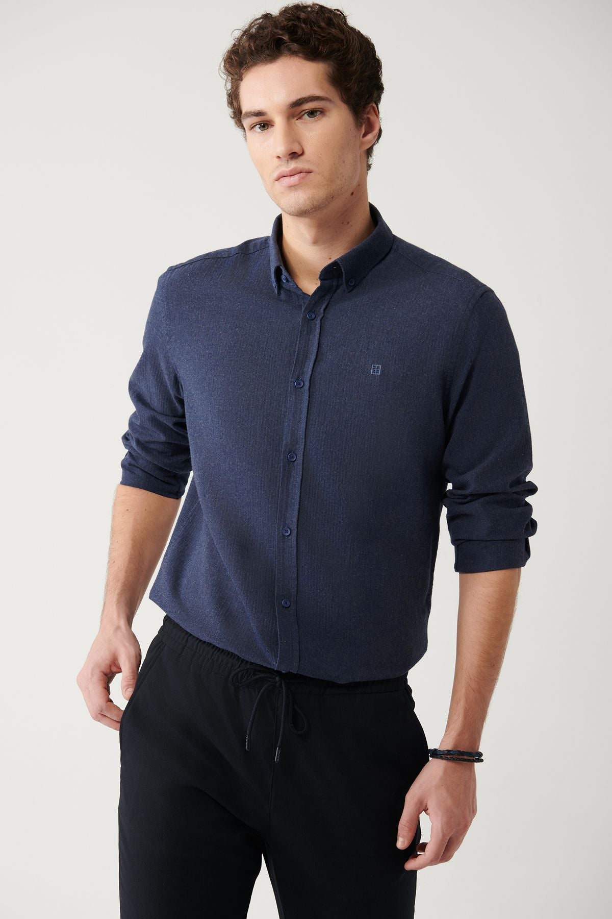 Men's Navy Blue button collar 100 %cotton shirt B002033