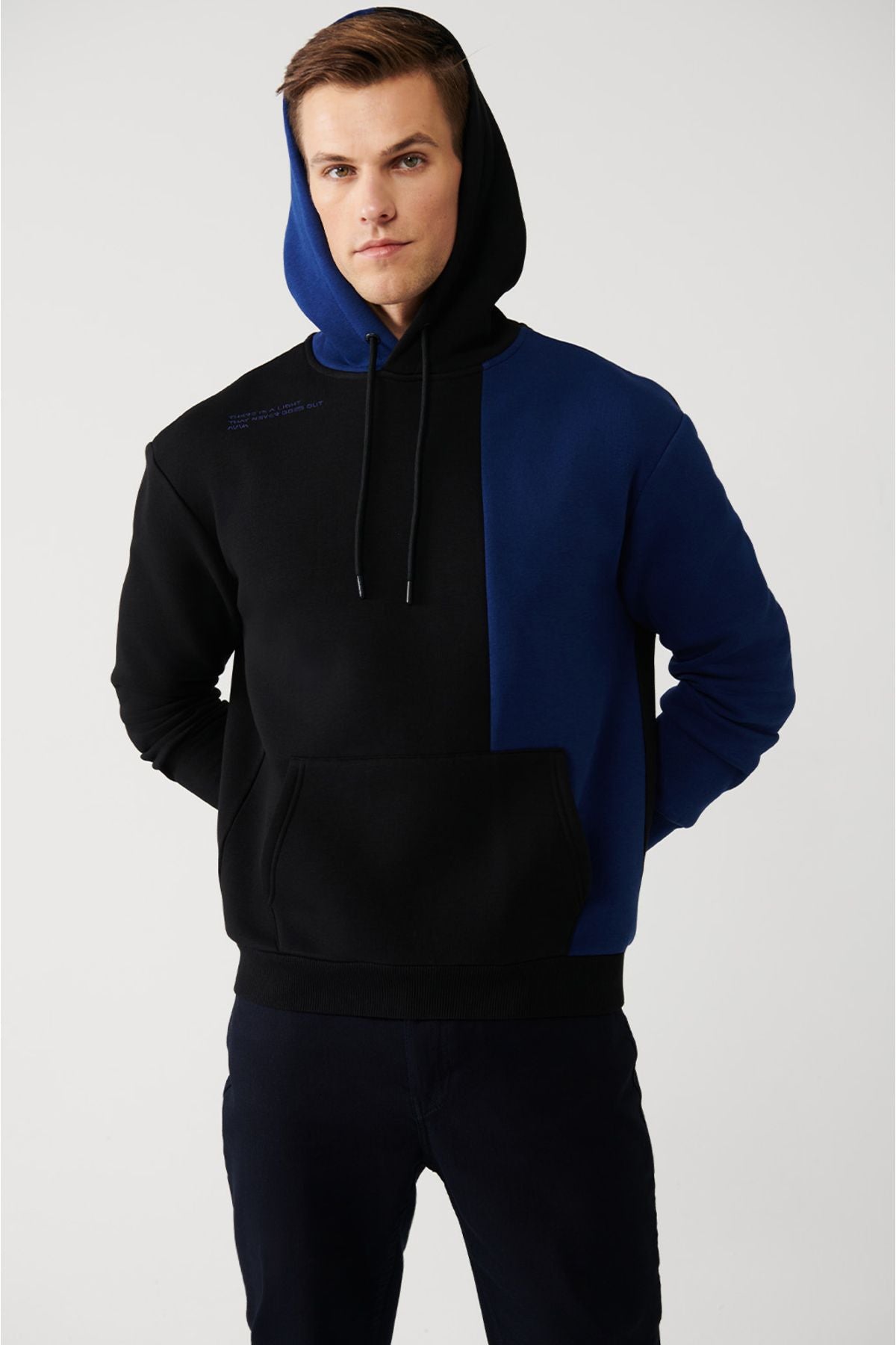 Men's black hooded gangbru