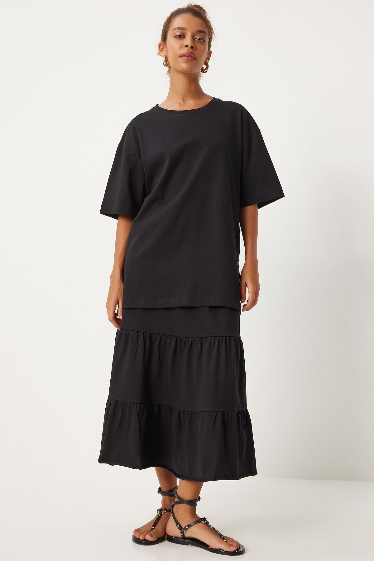 Woman Black Oversize T-shirt Volan knitted skirt set UB00291