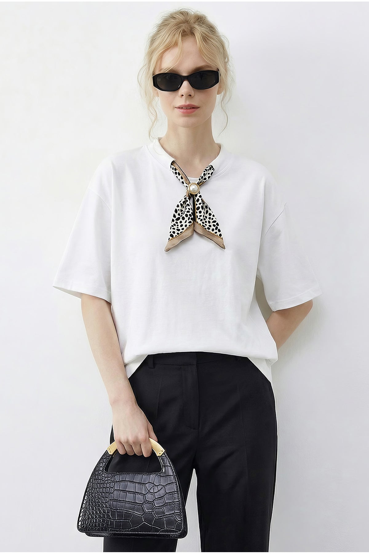 Women's Buckled Scarf Detailed Basic T-Shirt 7601 60283978