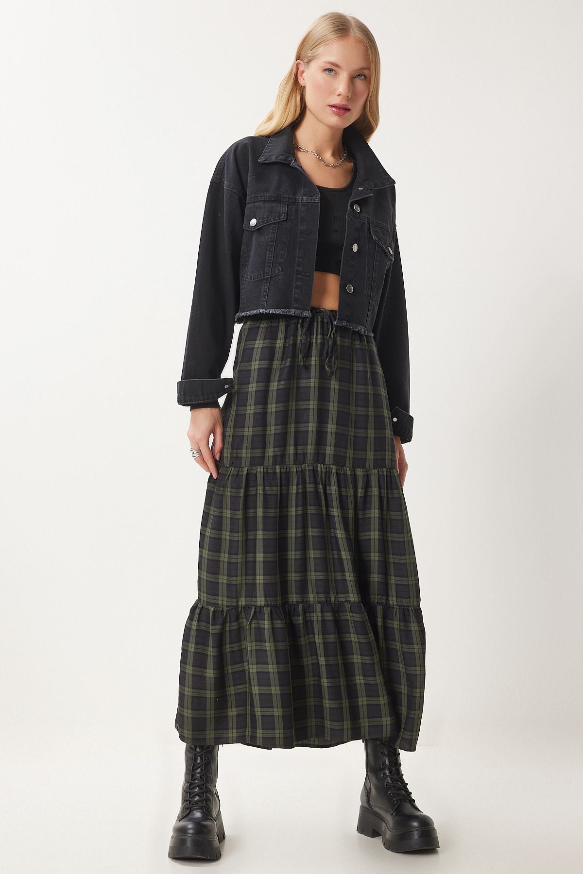 Female black tassel detailed denim crop jacket AN00214