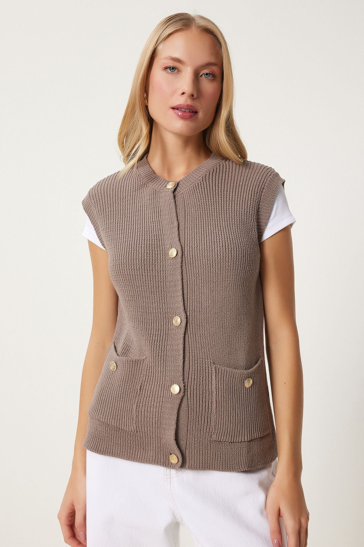 Female mink with stylish buttoned pocket knitwear vest US00948