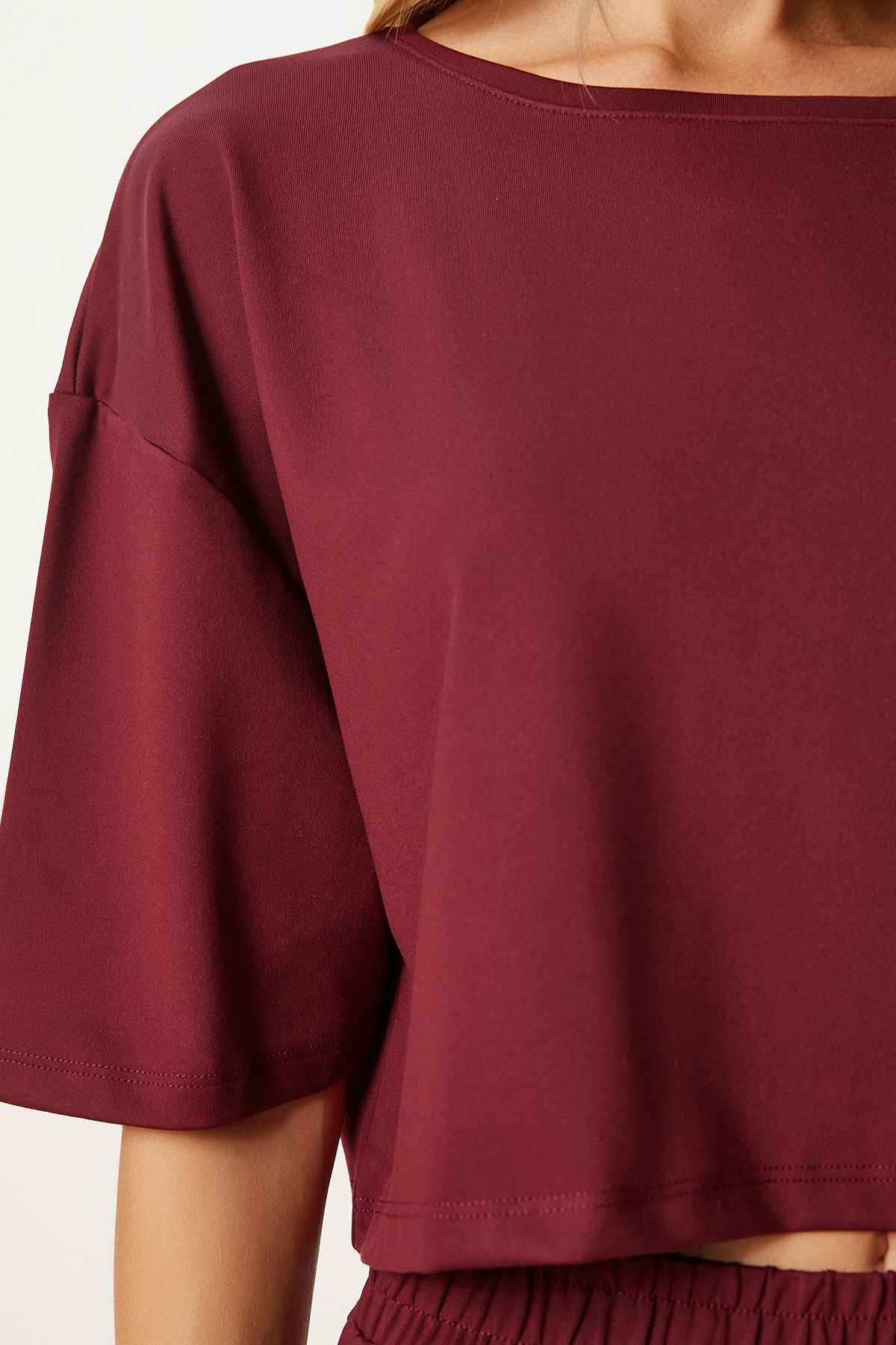 Female Bordeaux Crop T-Shirt Jogger Lad Weave Service Set FN03316