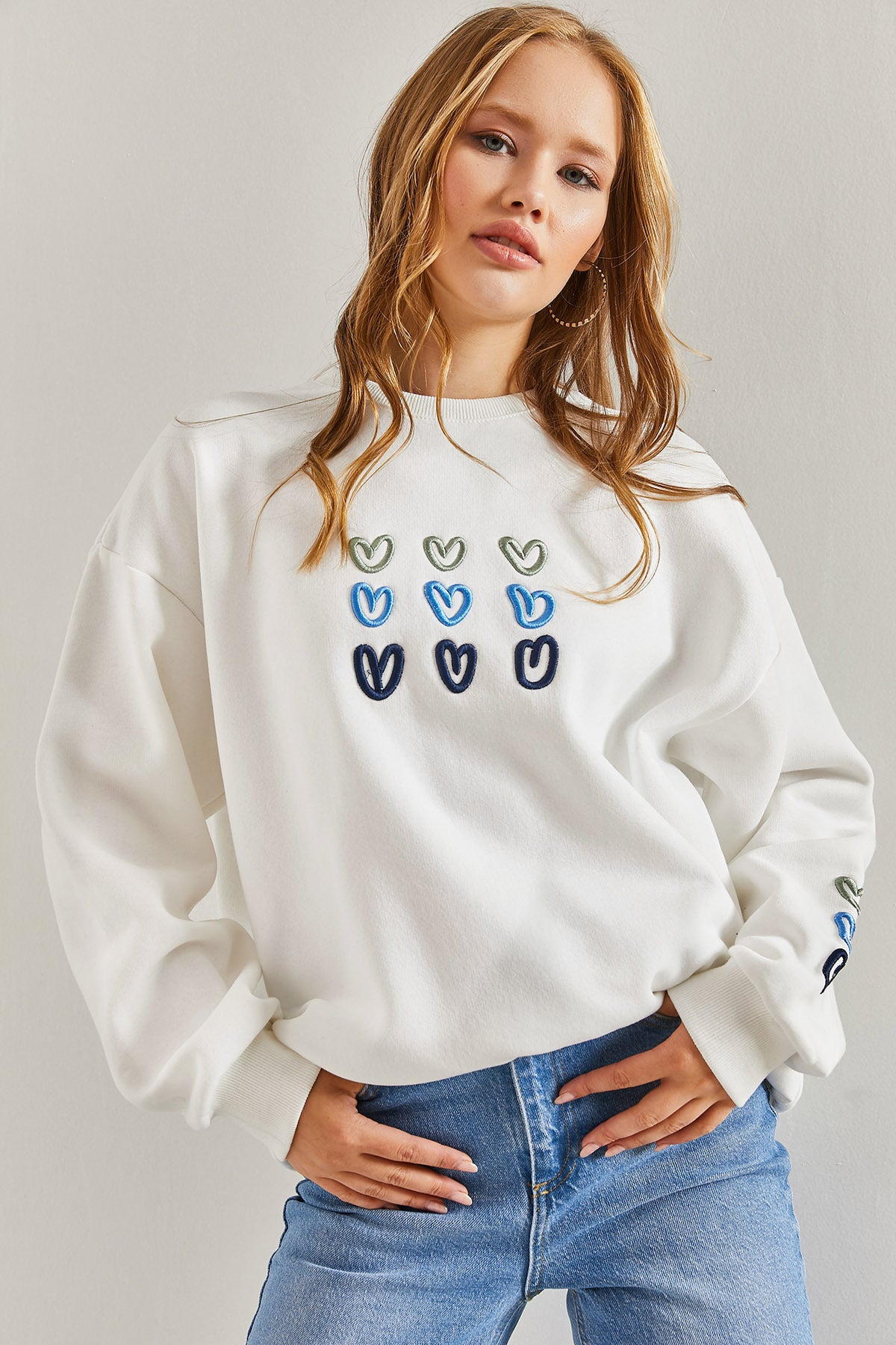 WOMEN'S THREE YEAR -SHARDON HEART PRINTED SWEATSHİRT