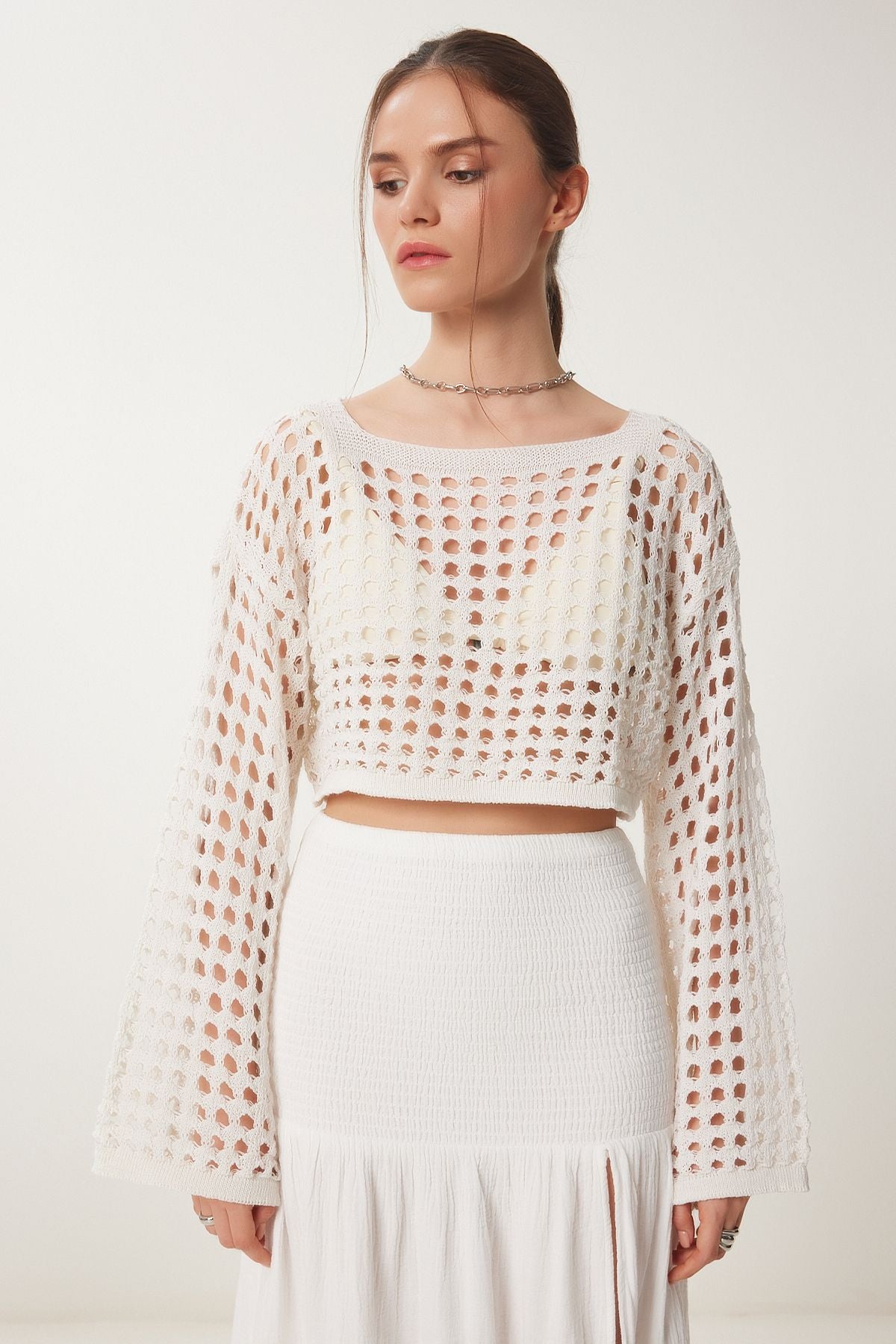 Women's Cream Spanish Arm Outline Crop knitwear blouse MC00295