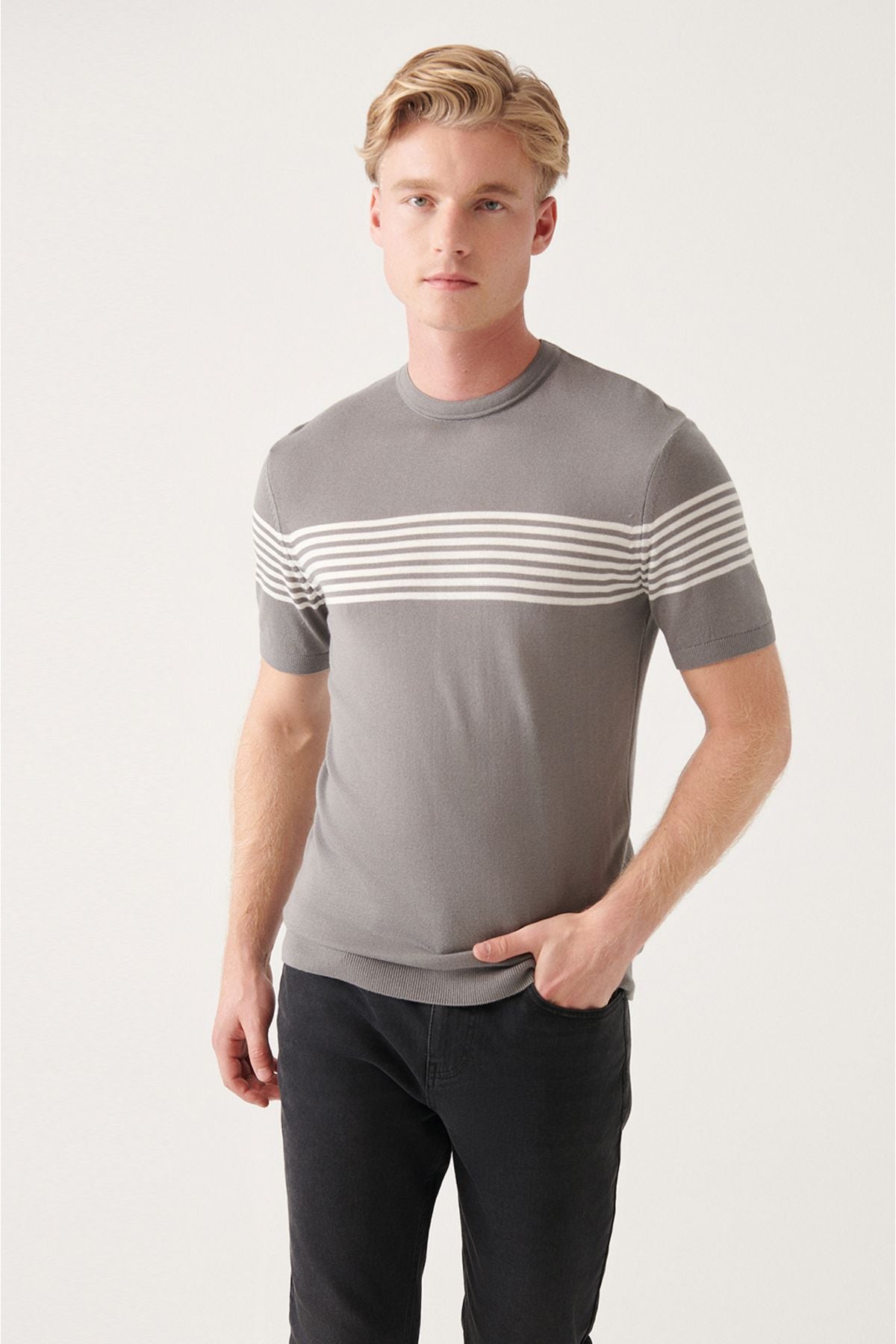 Men's gray bike collar chest and arm line detailed knitwear t-shirt a31y5116