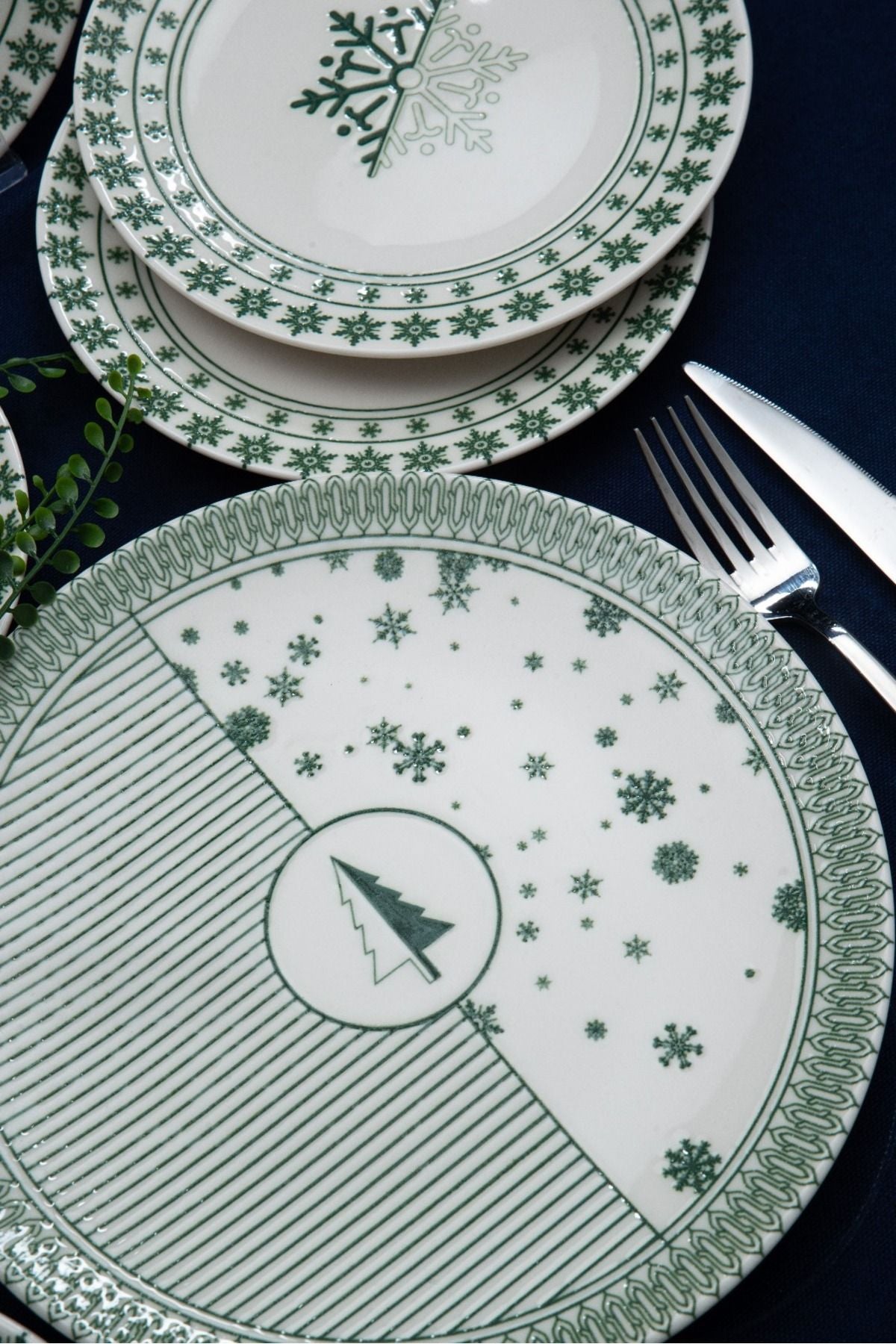 Pine Tree 7 Piece Porcelain Cake Plate Set