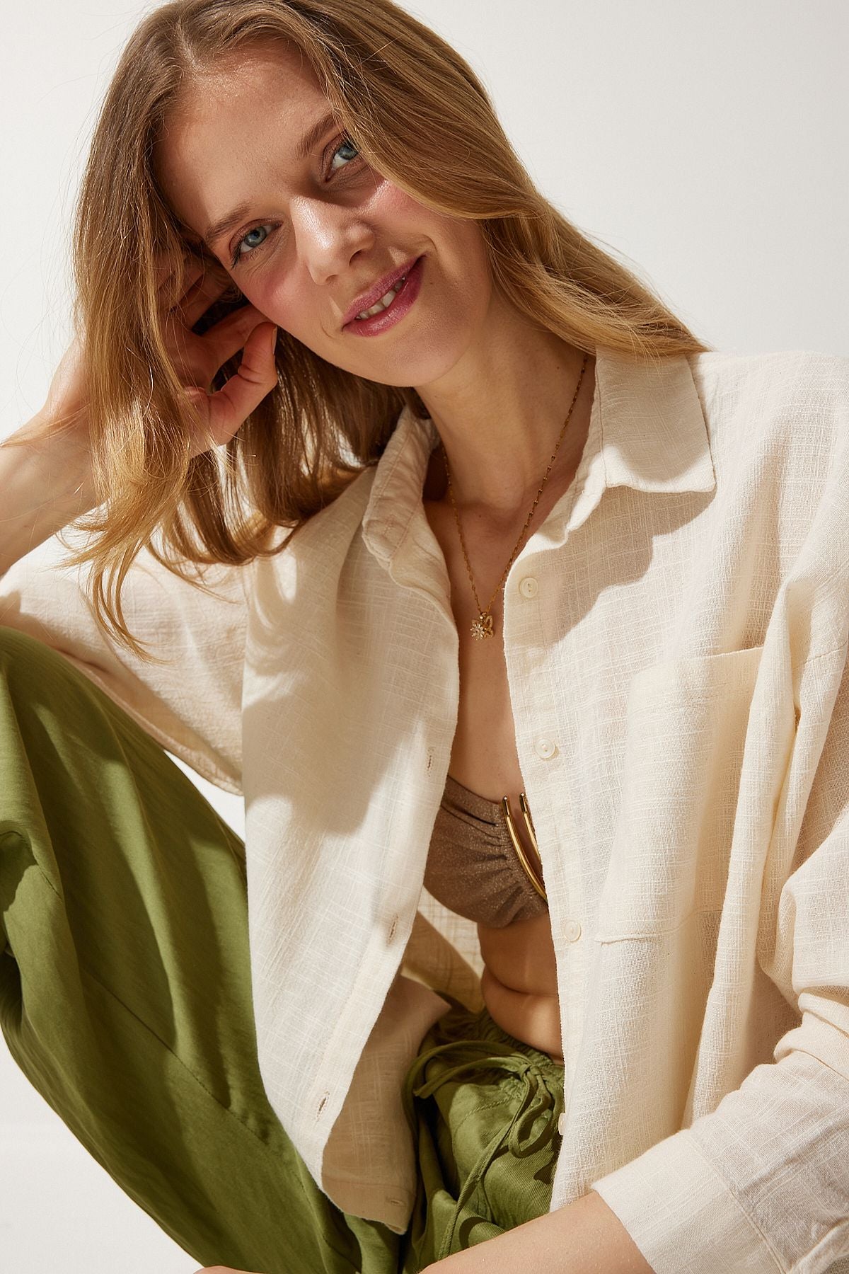 Female Cream Pocket Oversizle Linen Shirt MX00152