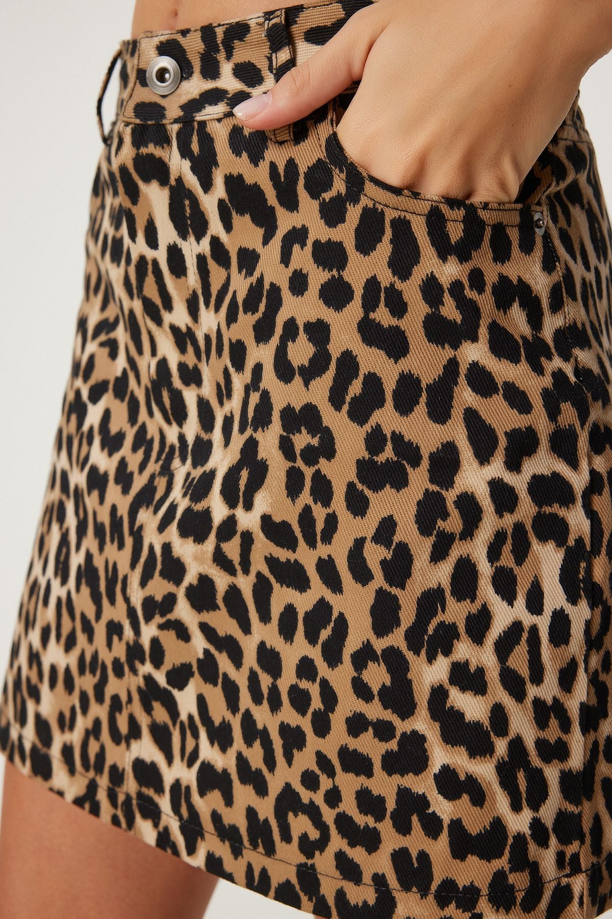 Female Black Beige Leopard Patterned Mini Denim Skirt UL00041