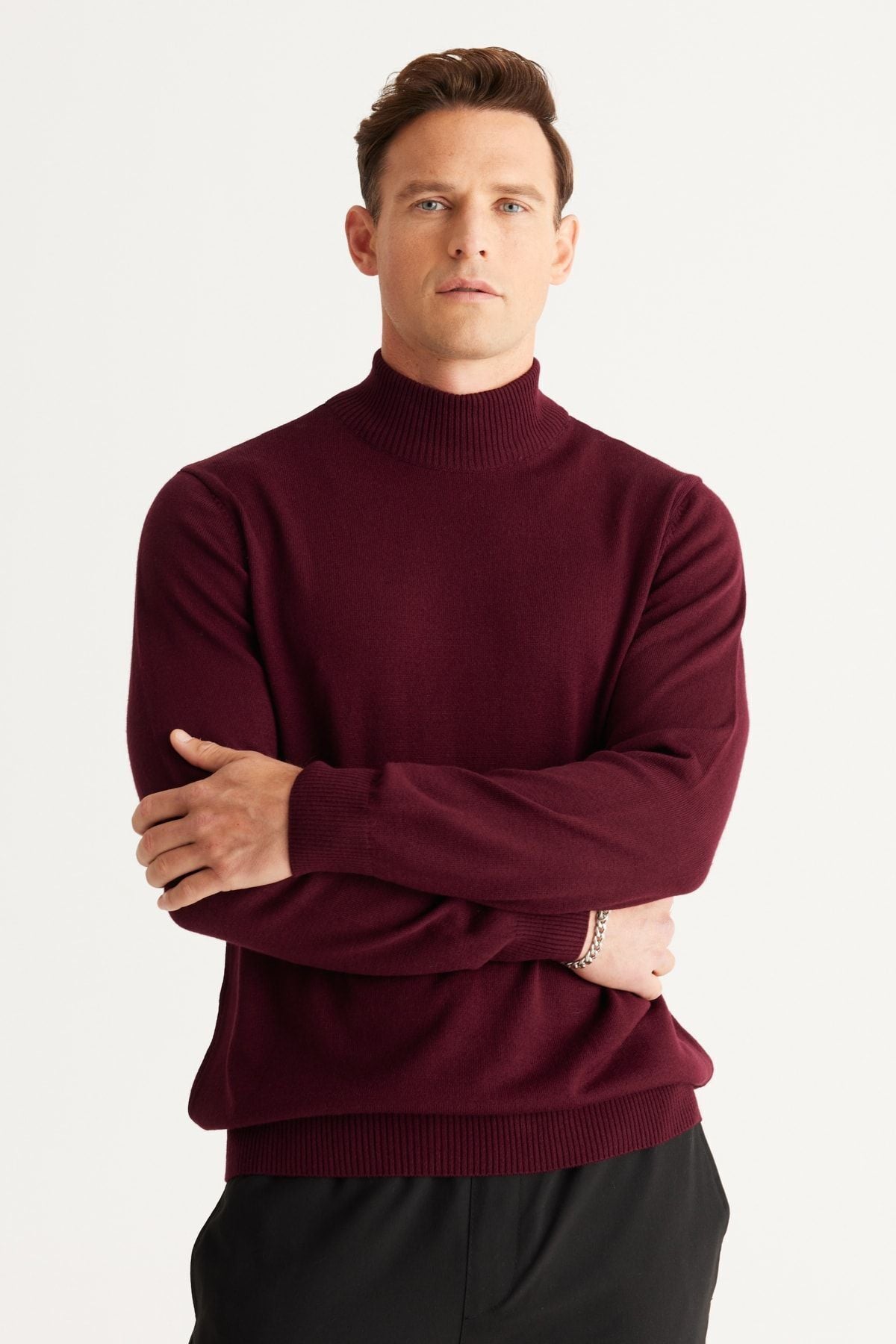 Men's burgundy hair does not make standard fit normal cut half fisherman collar knitwear sweater