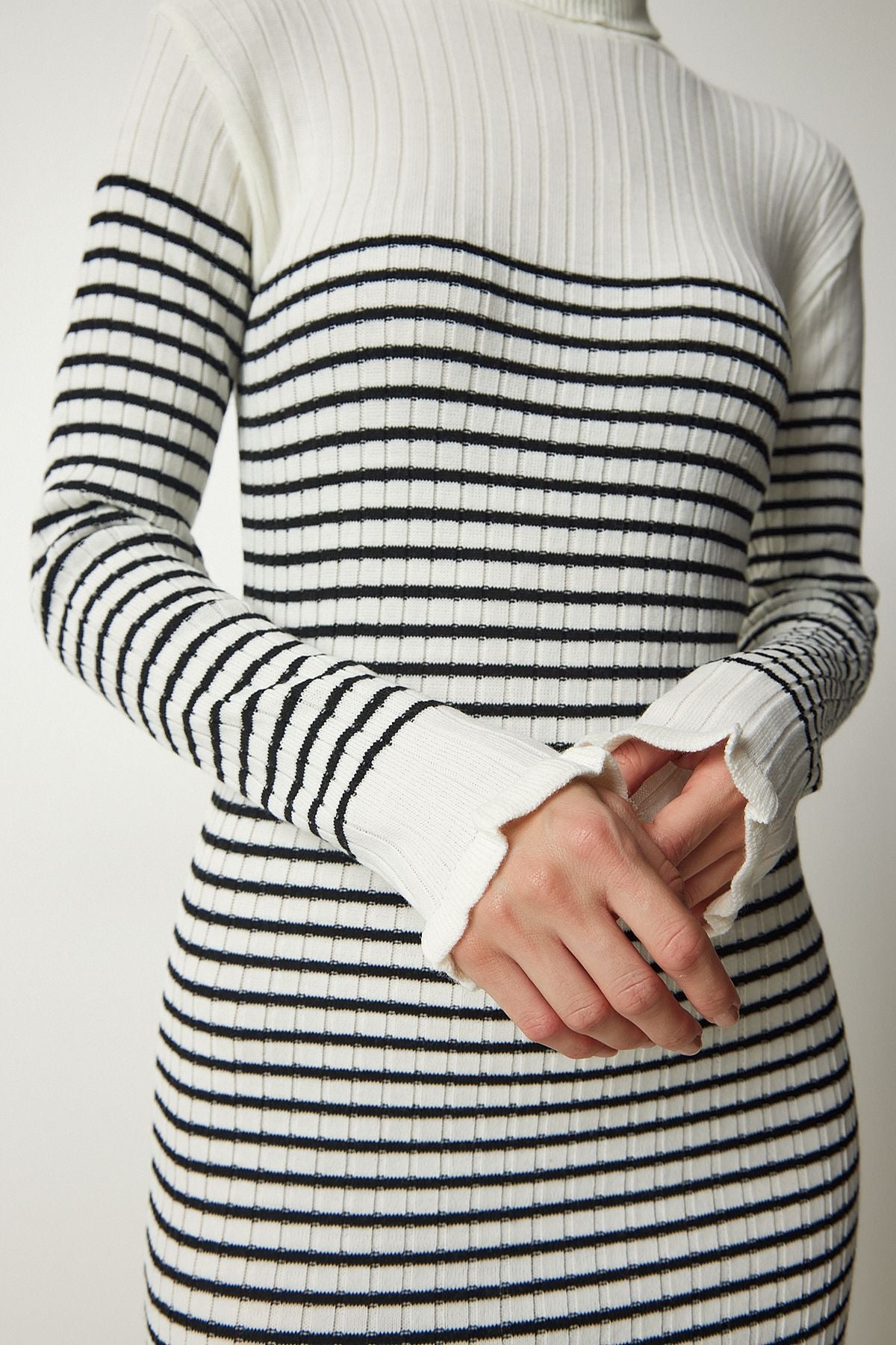 Woman Ecru Fisherman Neckline Triko Dress DD01265