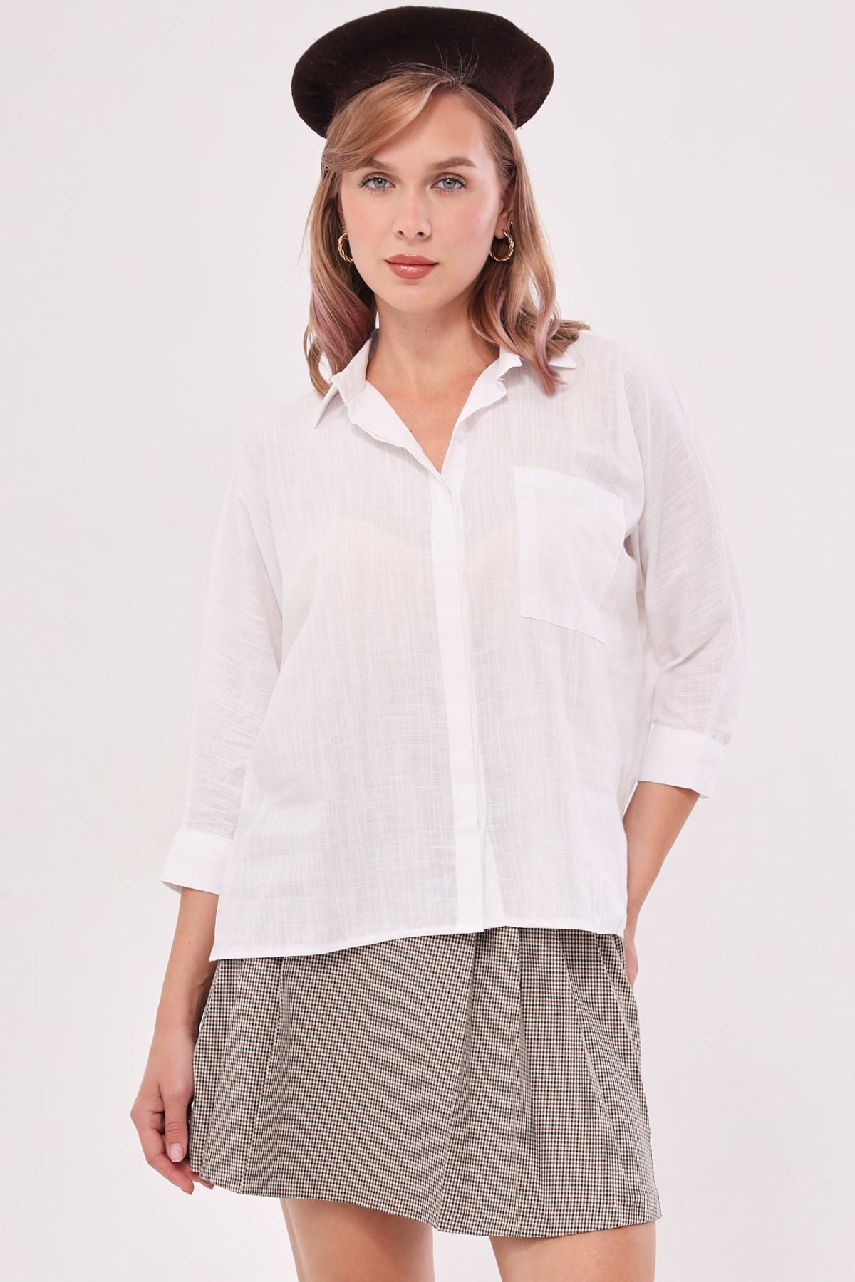 Women's white pocket shabby linen shirt ARM-21Y001035