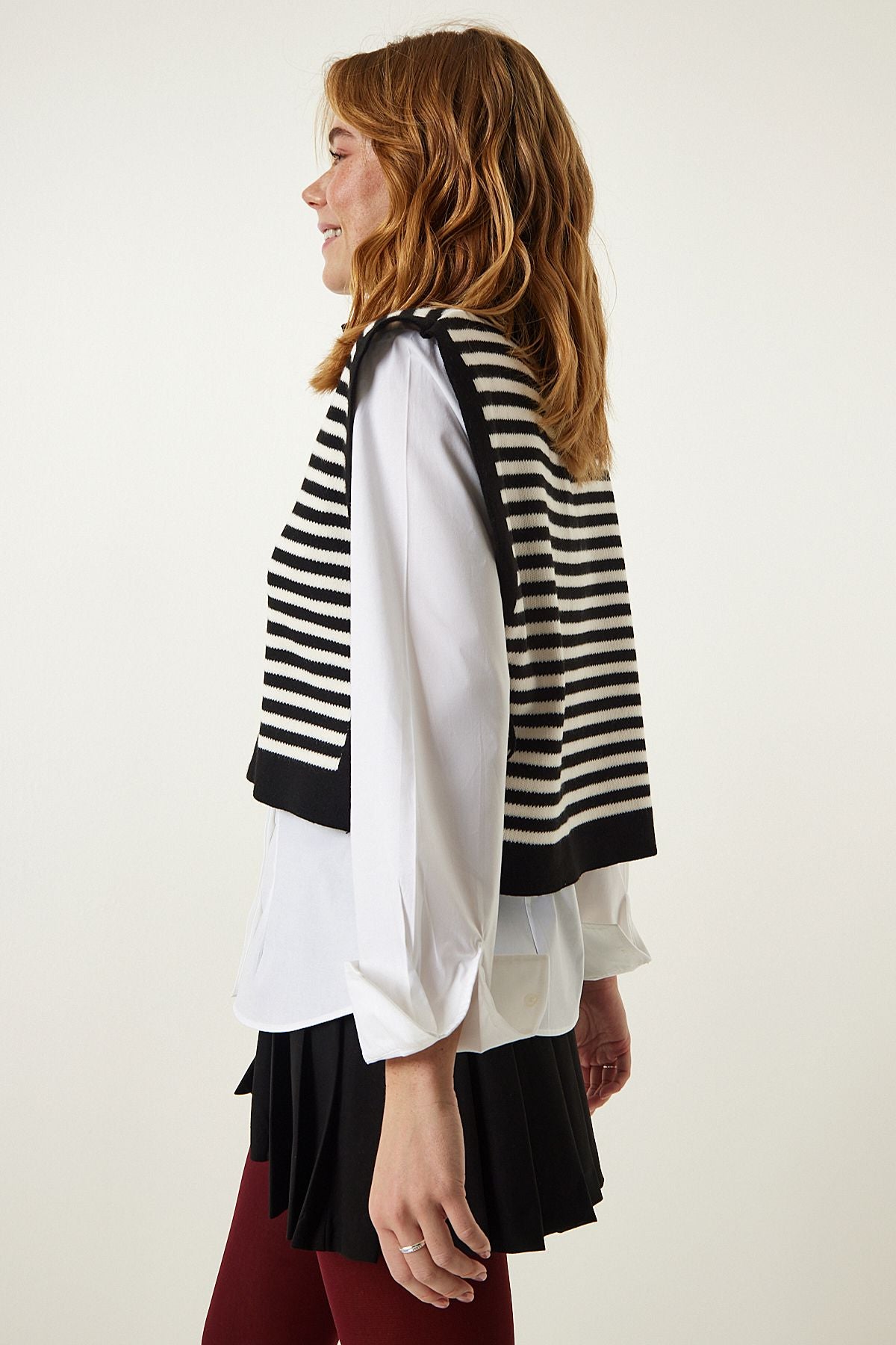 Female Black Tied Crop Triko Süveter MT00149