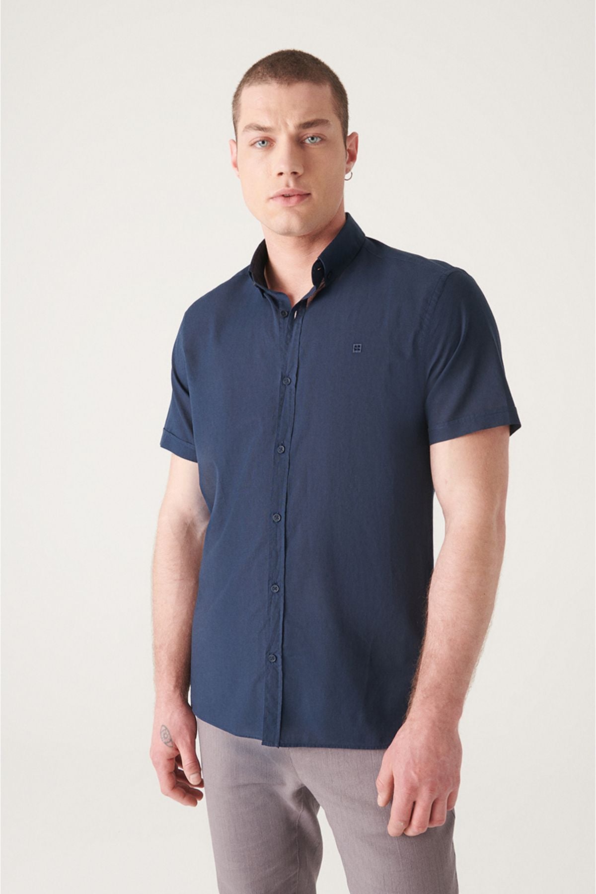 Men's Navy Blue Button Neck 100 %Cotton Futter Short Sleeve Regular Fit Shirt E002210