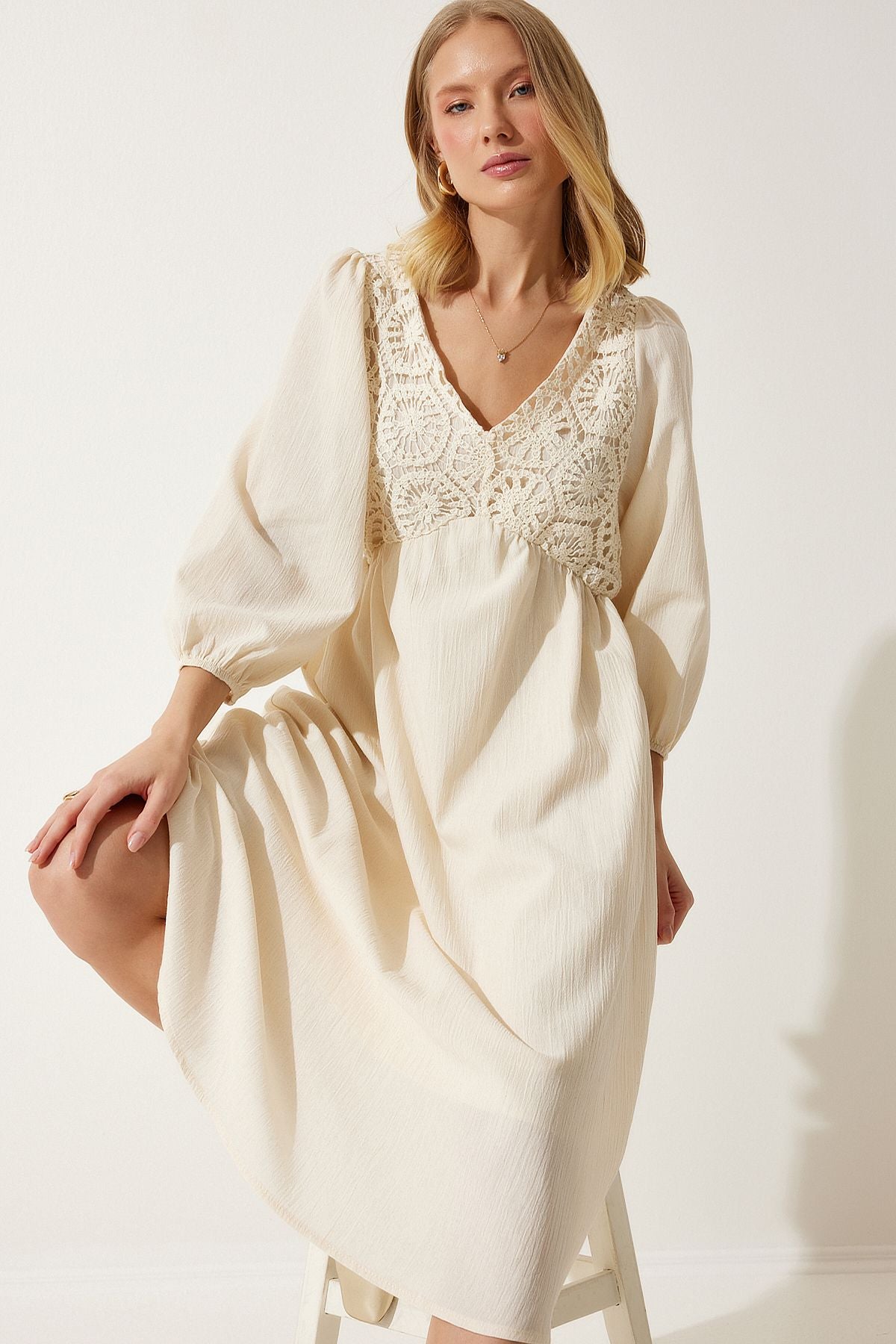 Women's cream guipure detailed summer linen dress BP00152