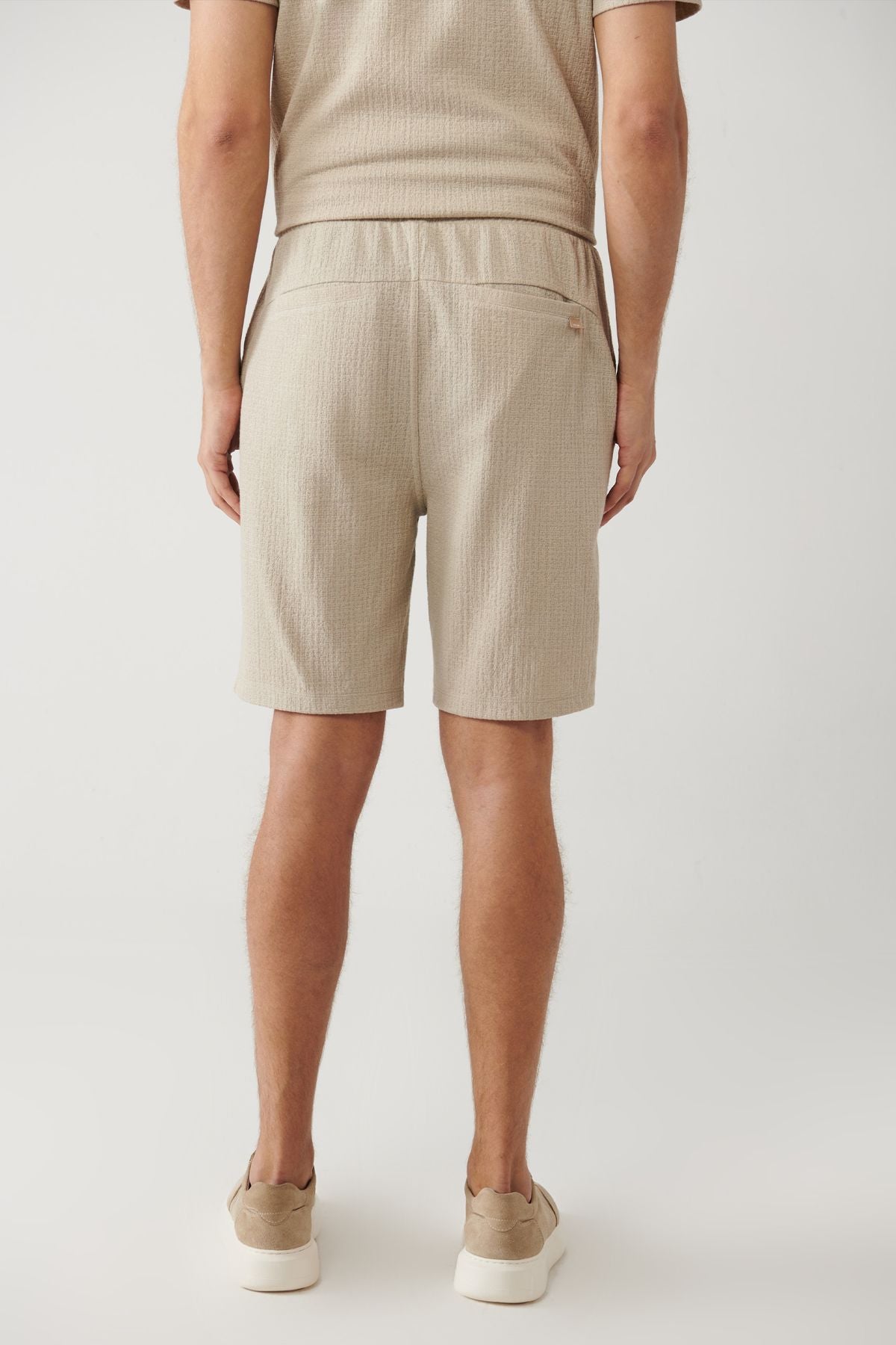 Men's Beige Side Pocket Jacquard Short A41y3607