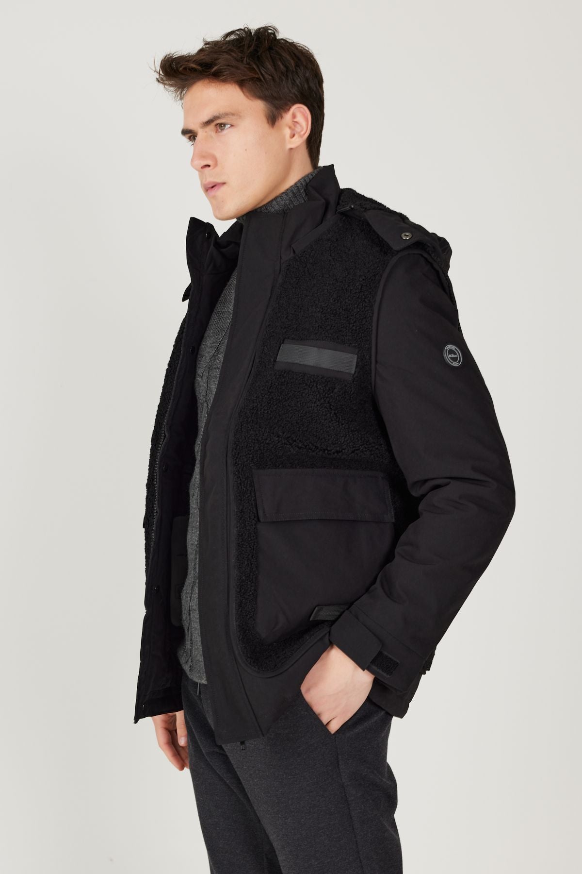 Men's Black Standard Fit Normal Cutting Windproof Thermometer Coat