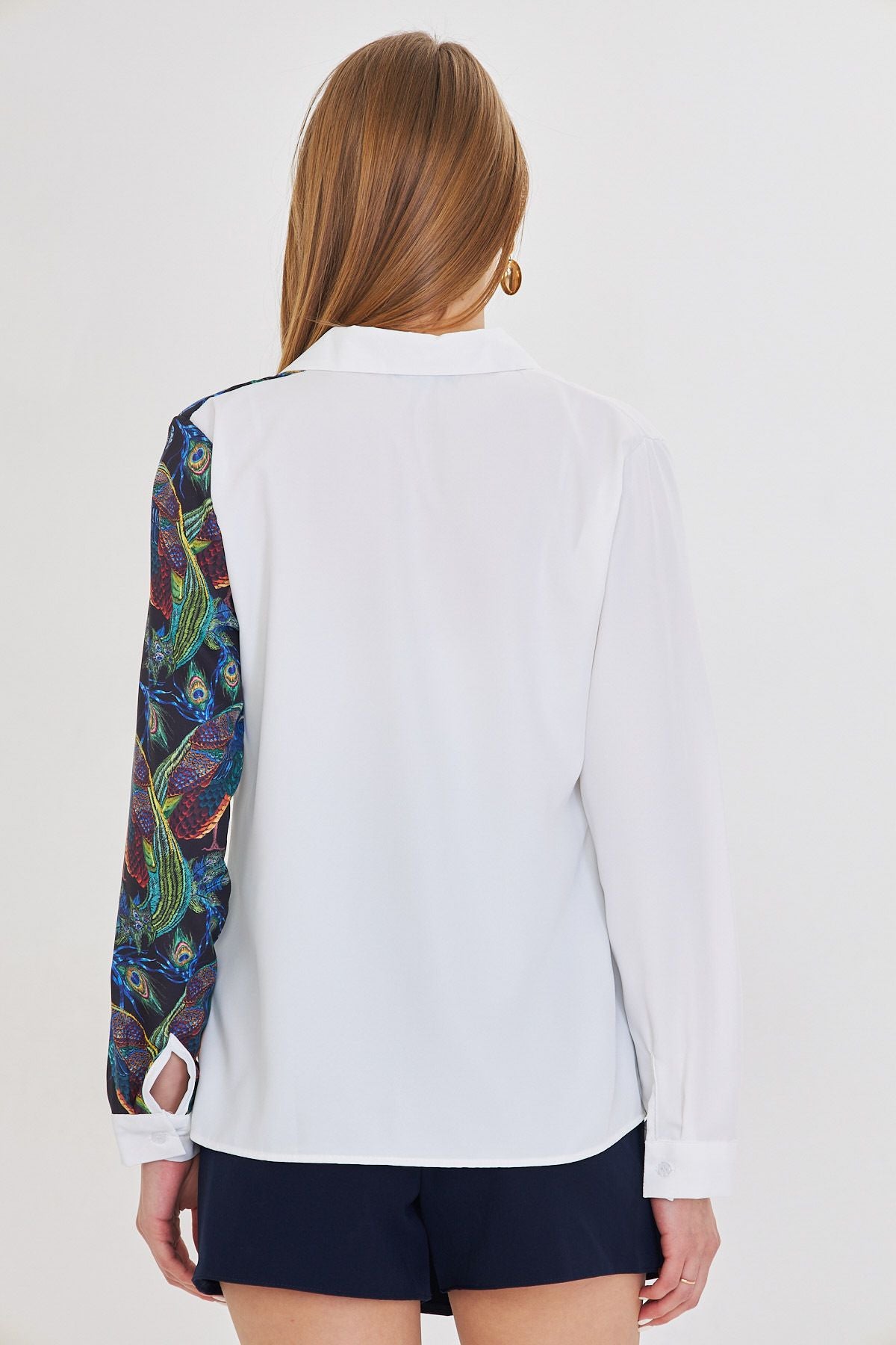 Female Saks Asymmetric Patterned Shirt ARM-25Y001011