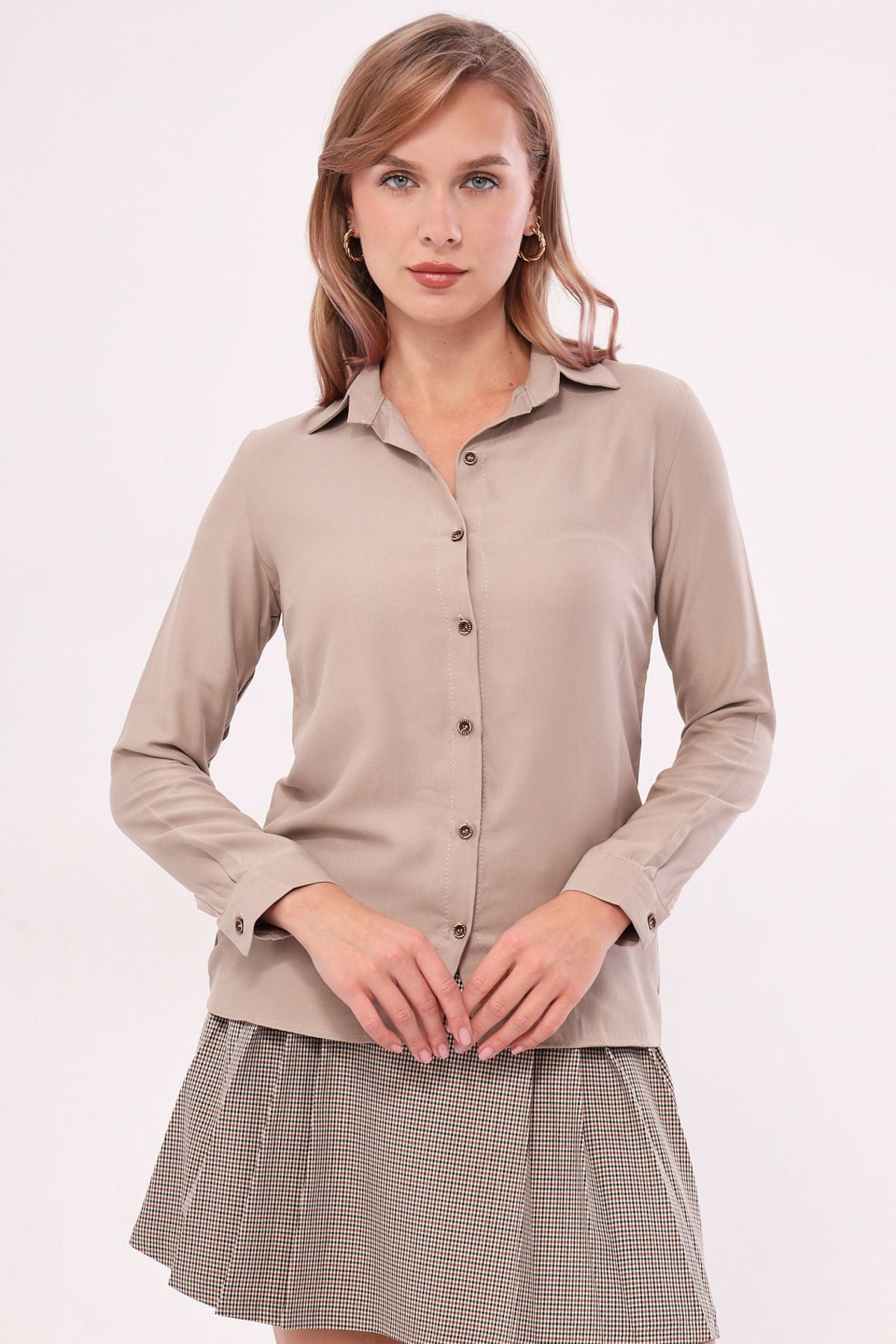 Female Beige Long Sleeve Flat Shirt ARM-18Y001176