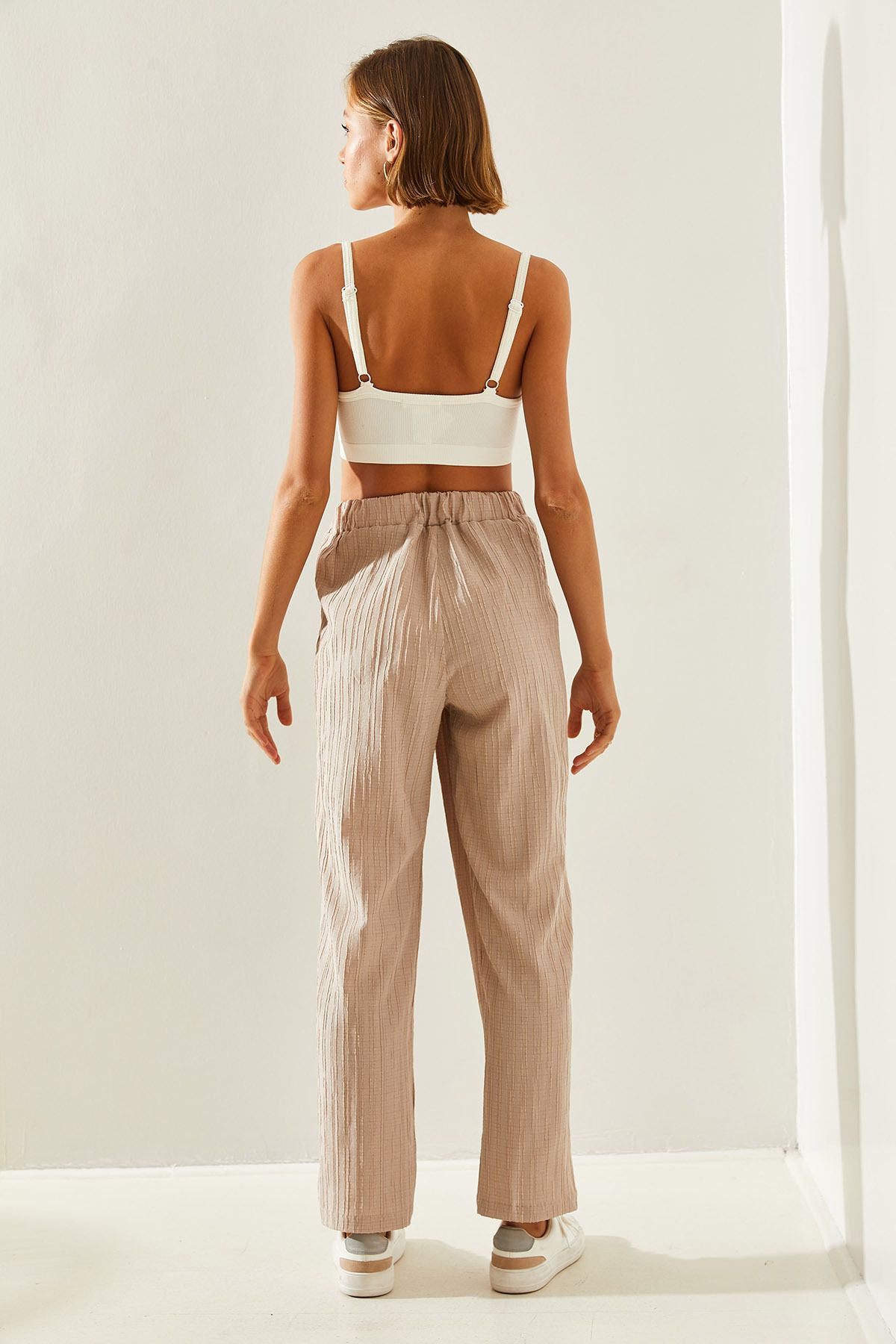 Woman Big Pocket Detail Waist Tire Linen textured pants 60251292