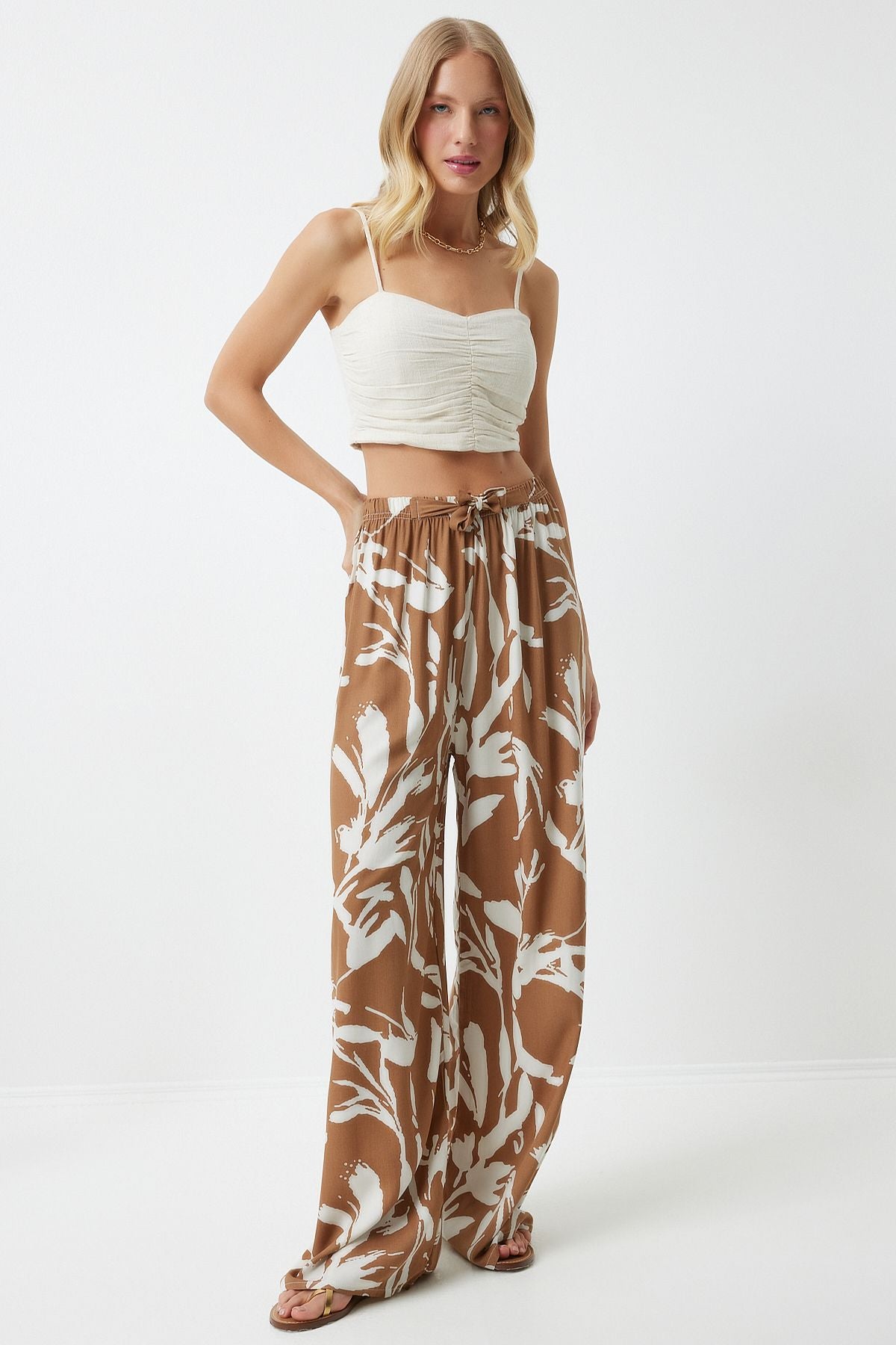 Female Biscuit White Patterned Viscose Palazzo Pants EN00606