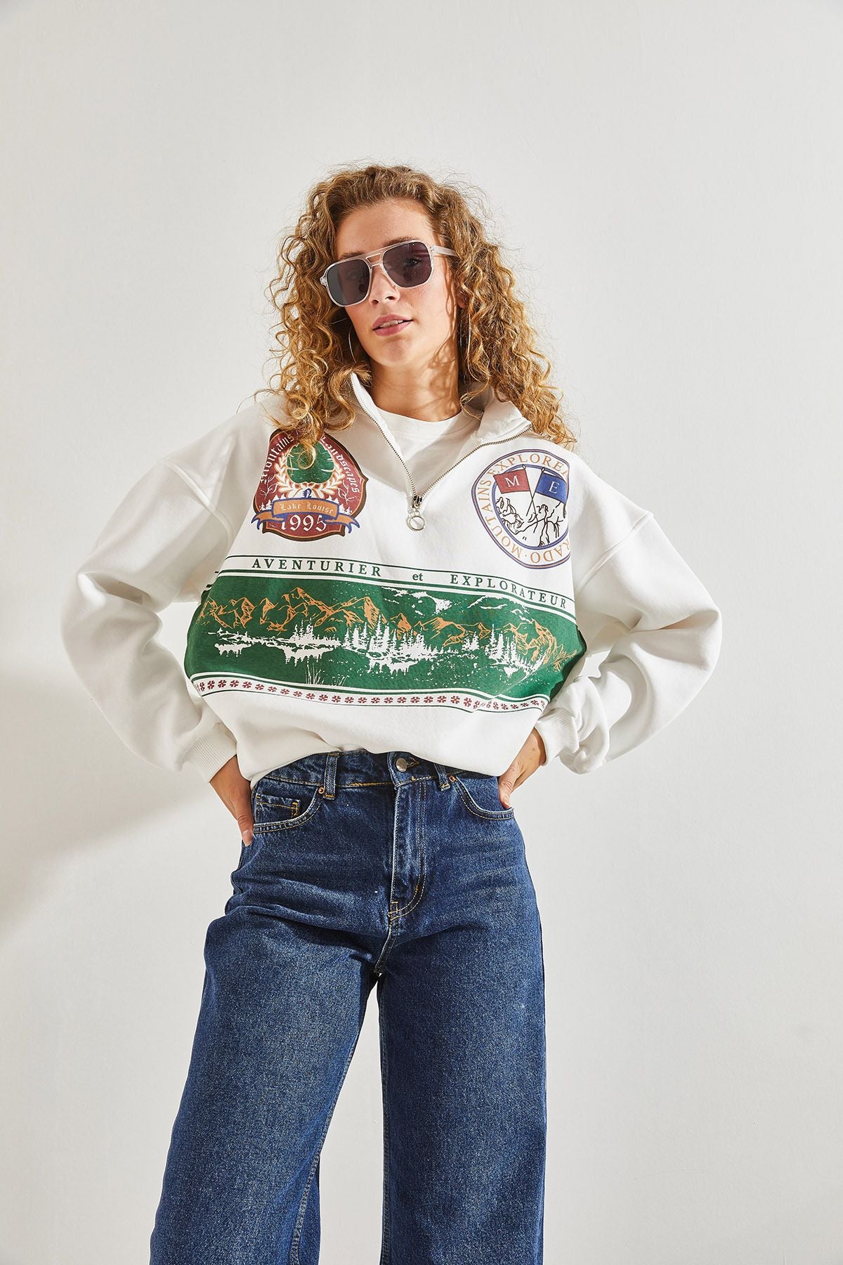 Woman Printed Three Yarn Oversize Sweatshirt