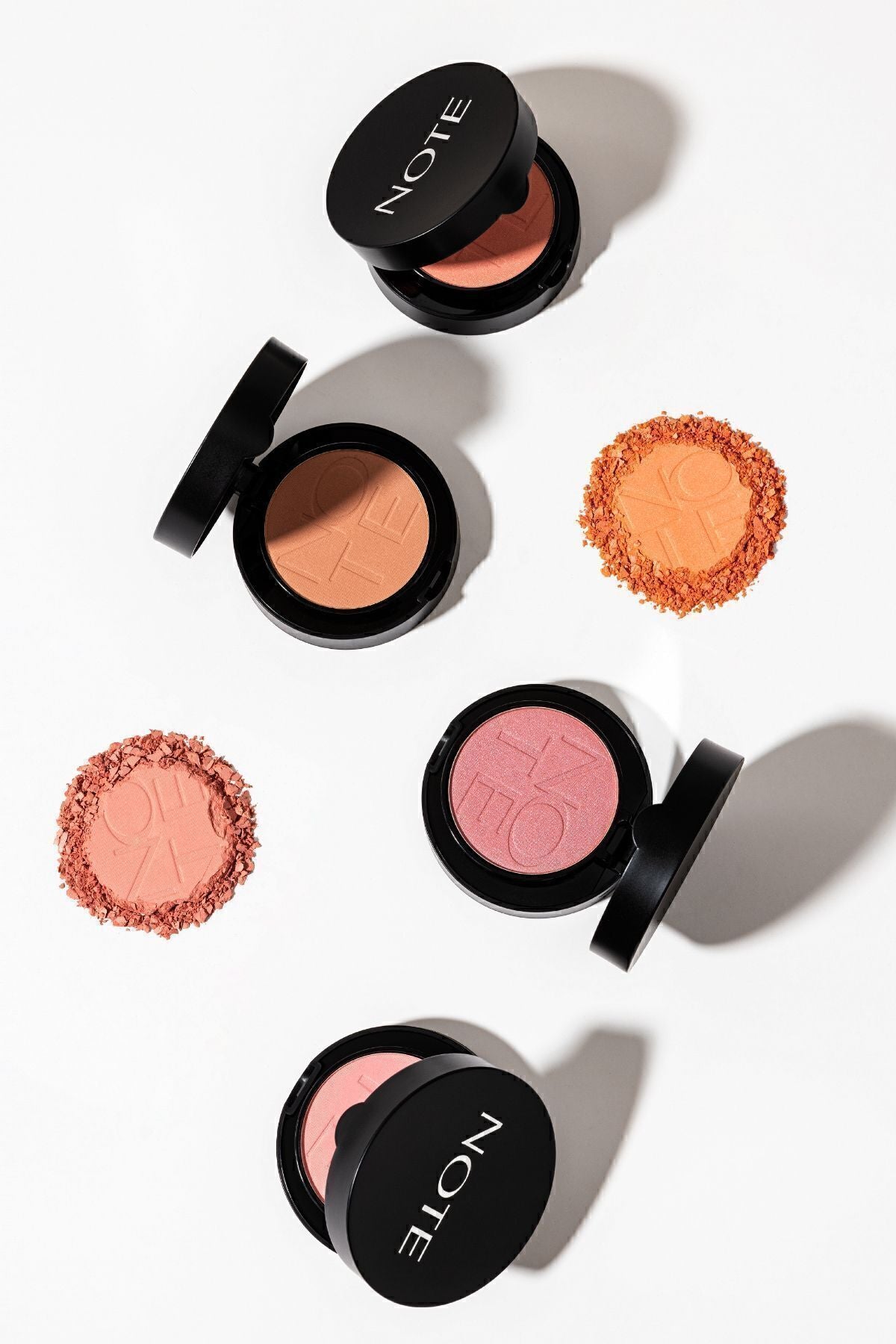 Luminous Silk Compact Blusher Dust Blush - 05 Desert Rose