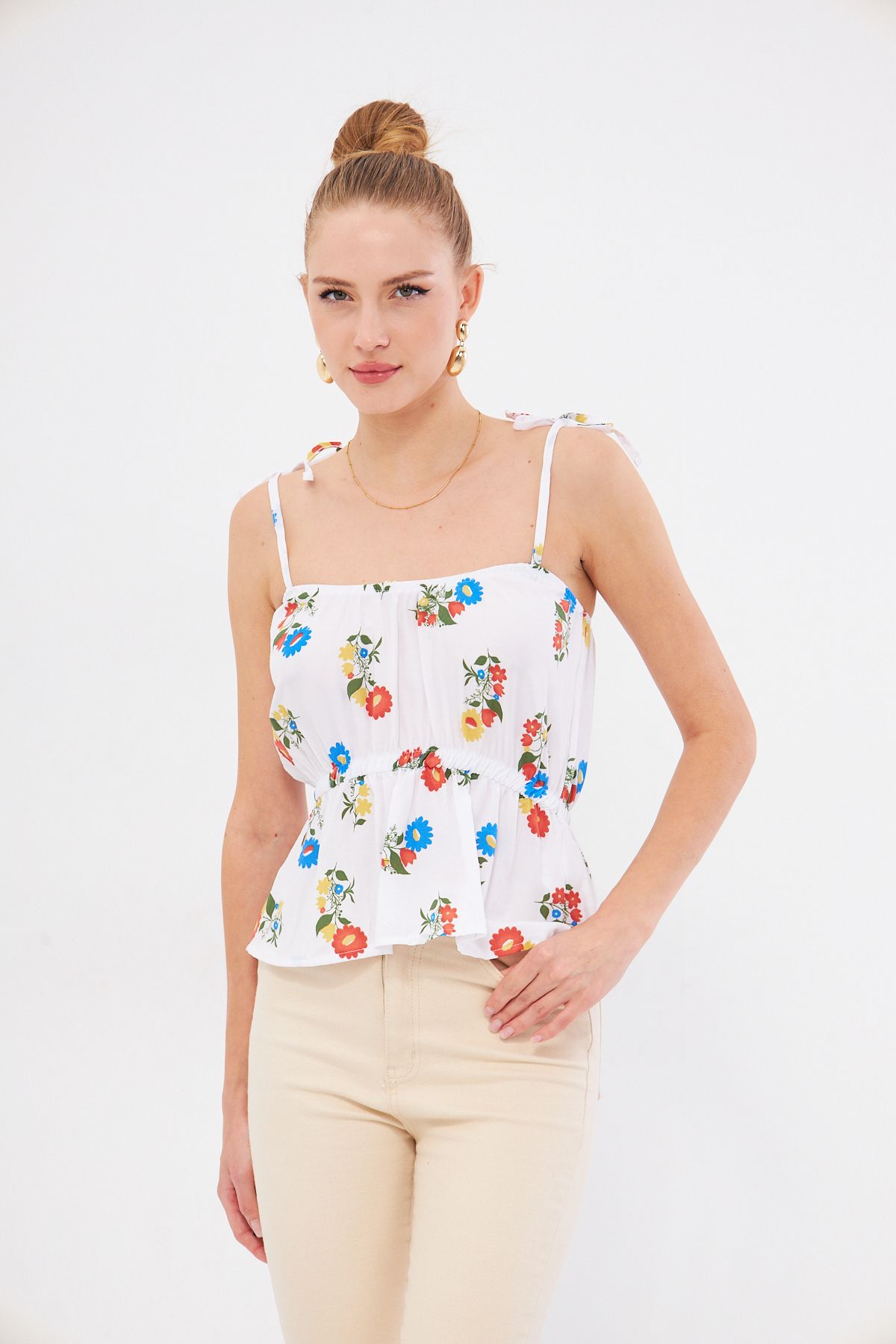 Female White Patterned Waist Waist Hangers Connect Detailed Strapless Crop blouse ARM-24Y001116