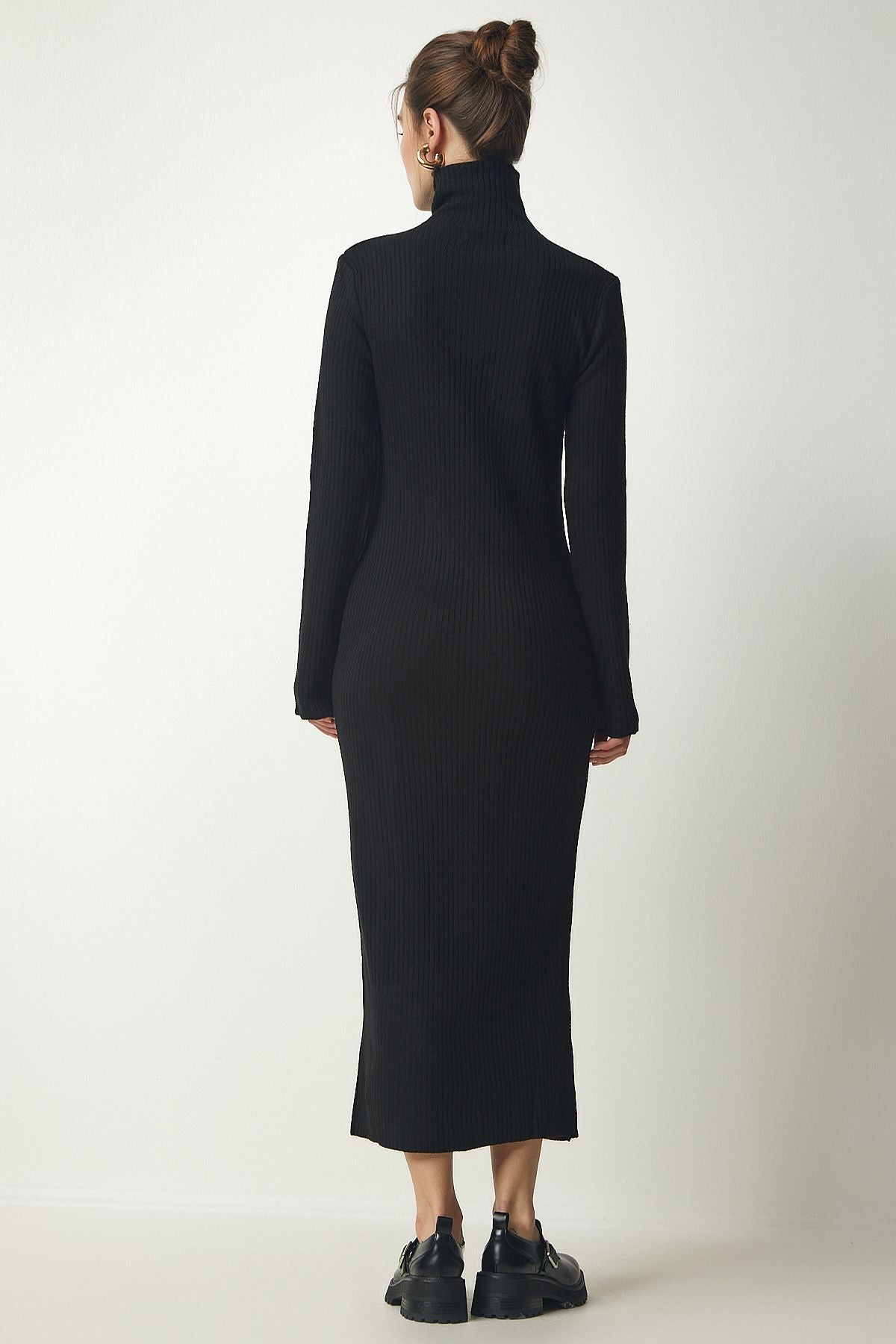 Woman black upright collar slit knitwear dress BV00110