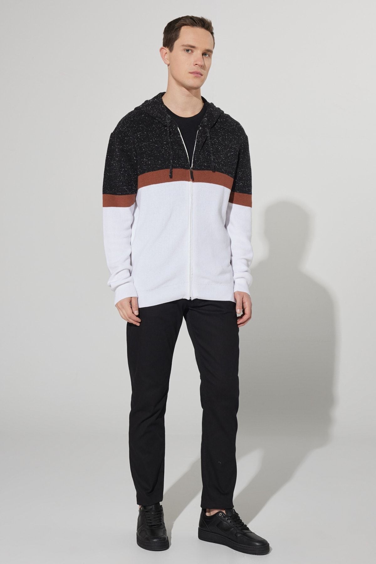 Men's anthracite-Ekru standard fit normal cutting hooded 100 %cotton knitwear cardigan