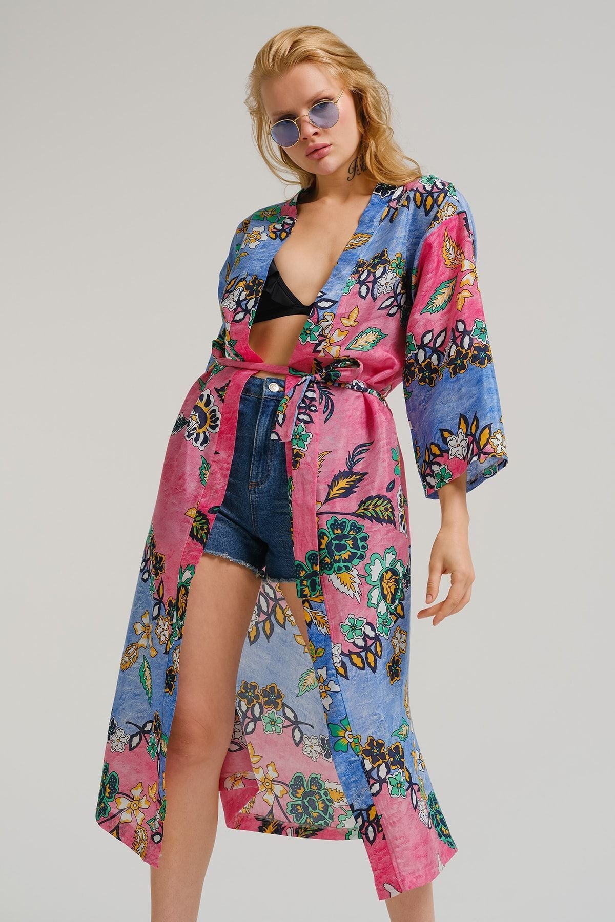 Woman Long Kimono Arm-221120 with pink patterned