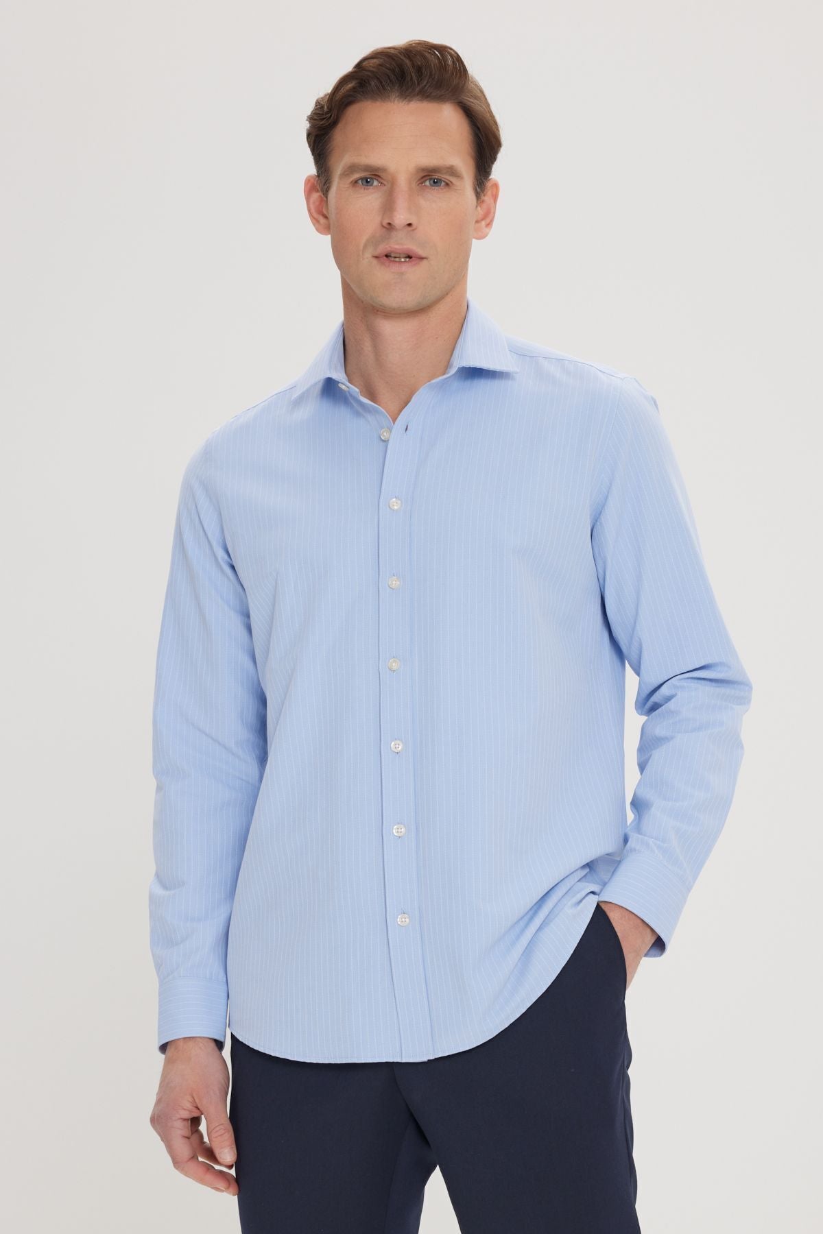 Men's light blue slim fit narrow cut buttoned neck linen look 100 %cotton pennant shirt