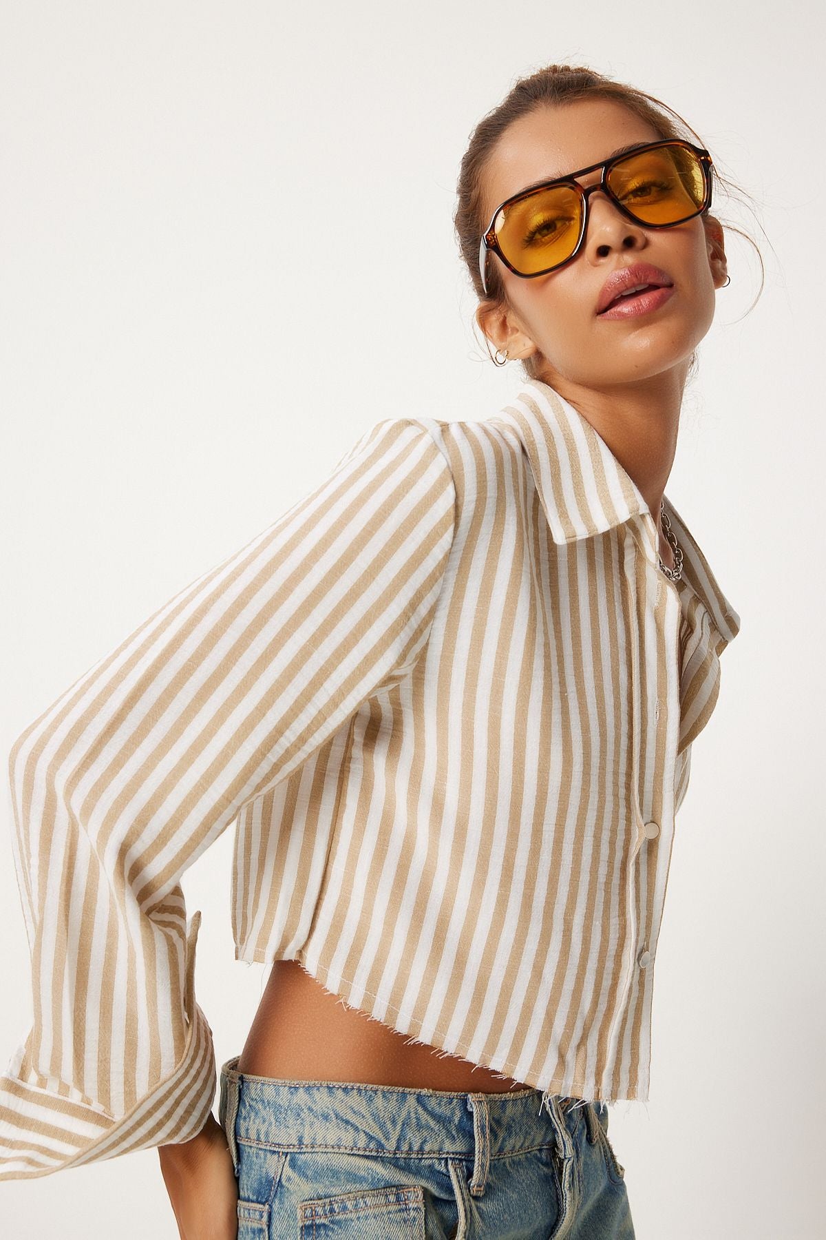 Female Beige White Obedness Detailed Striped Crop Shirt FN03259