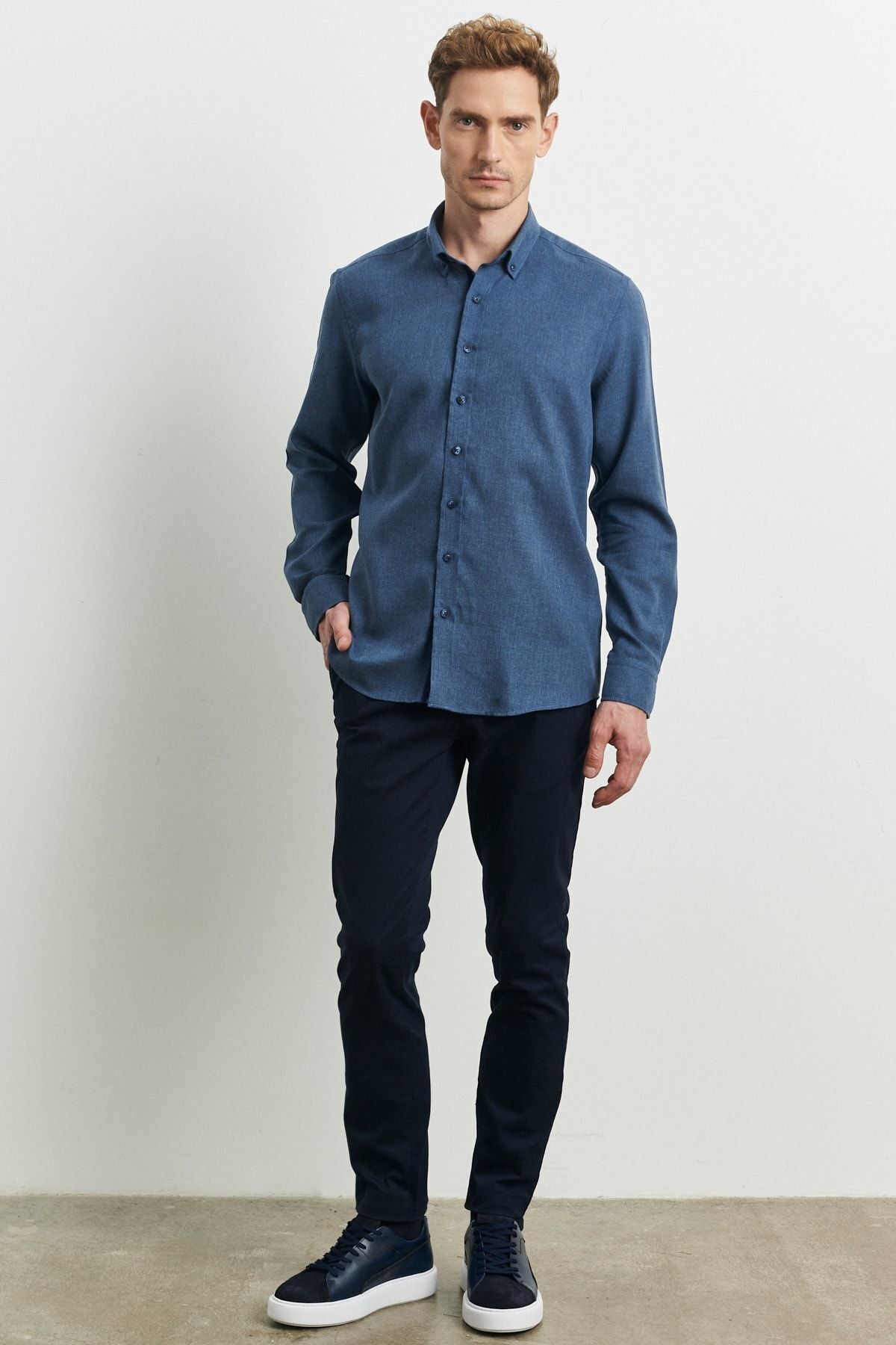 Men's Indigo slim fit narrow cut buttoned collar flannel wood shirt