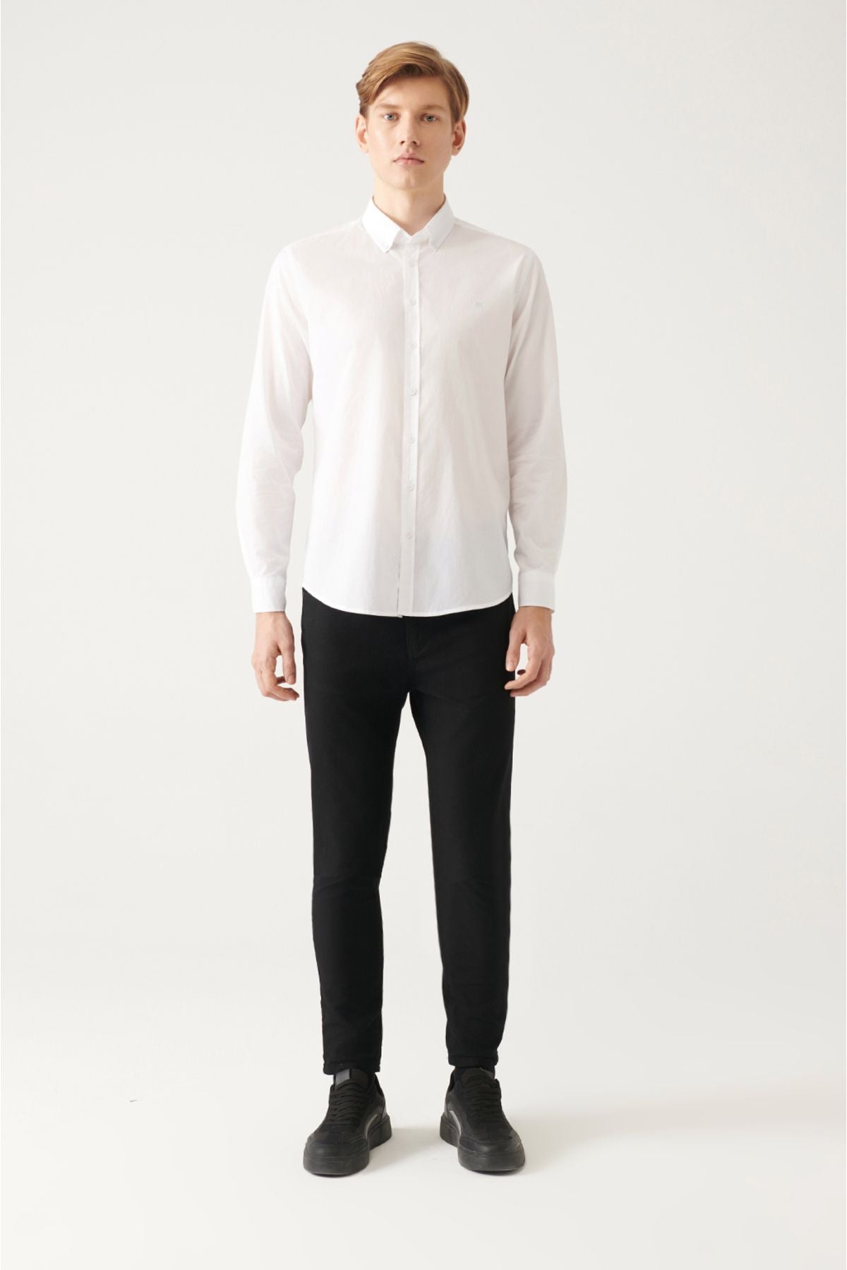 Men's white button collar basic 100 %cotton shirt B002030