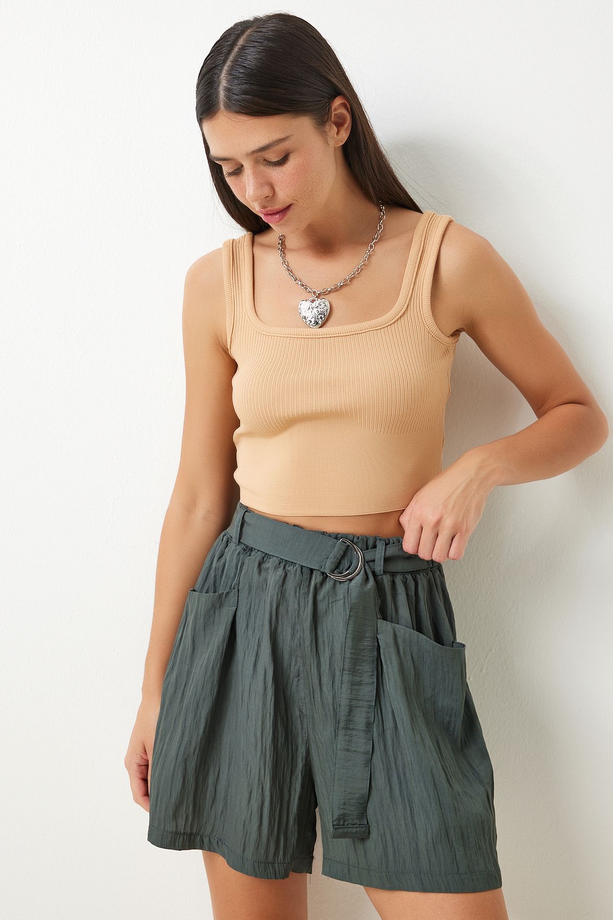 Woman Dark Khaki Arched City Boy Woven Shorts RC00154