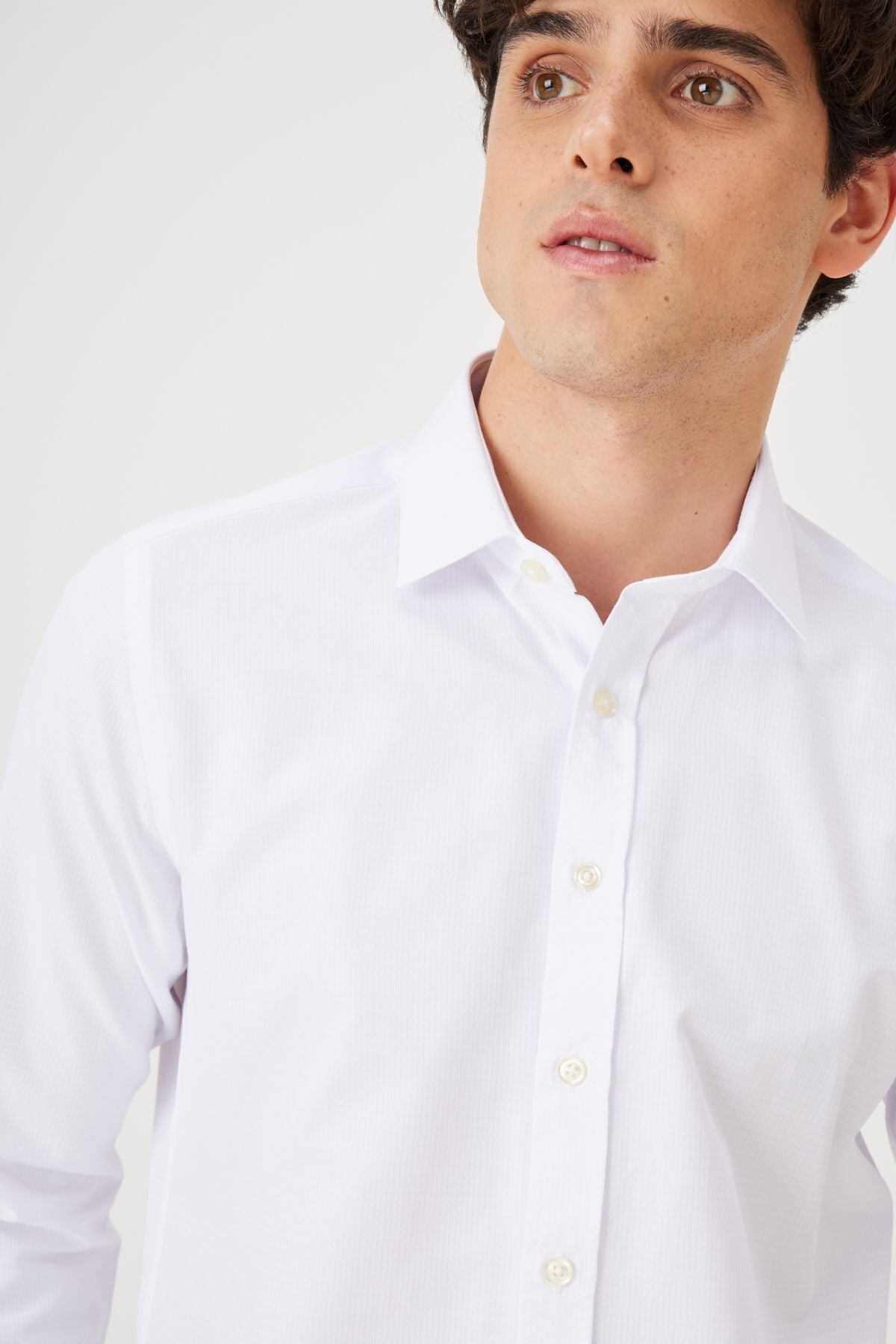 Men's white slim fit narrow cut classic collar cotton Amestyle shirt